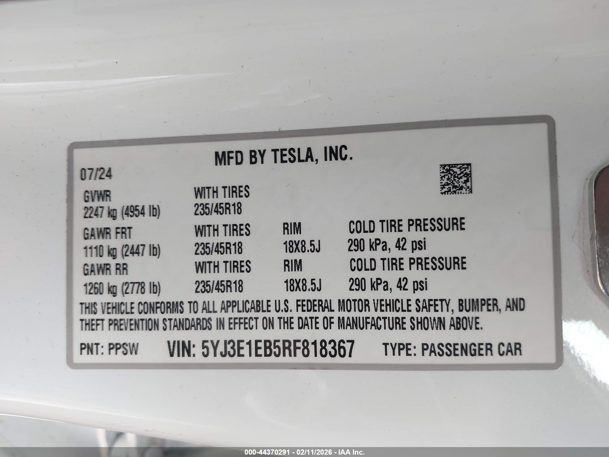 TESLA MODEL image 9