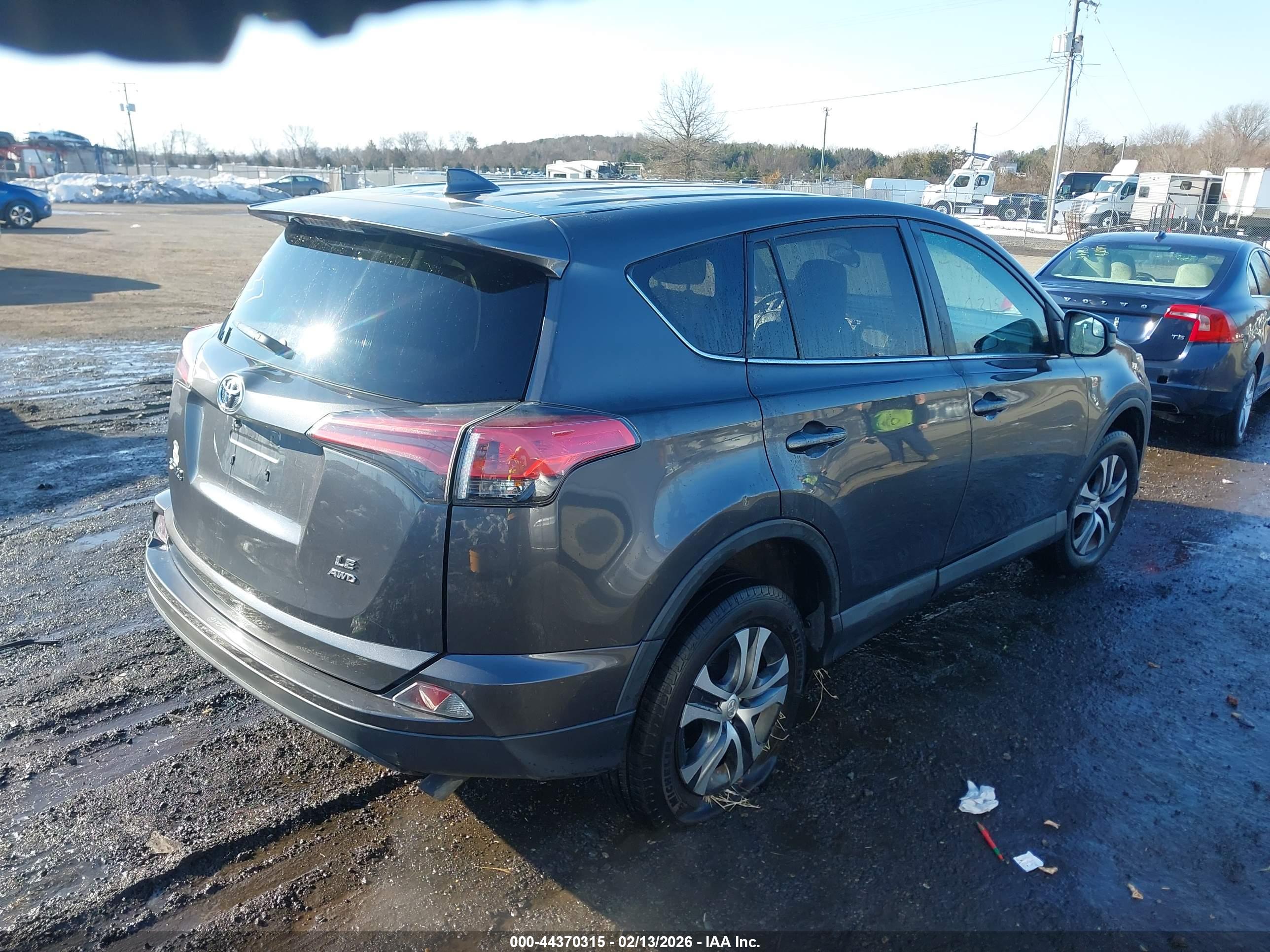 TOYOTA RAV4 image 4