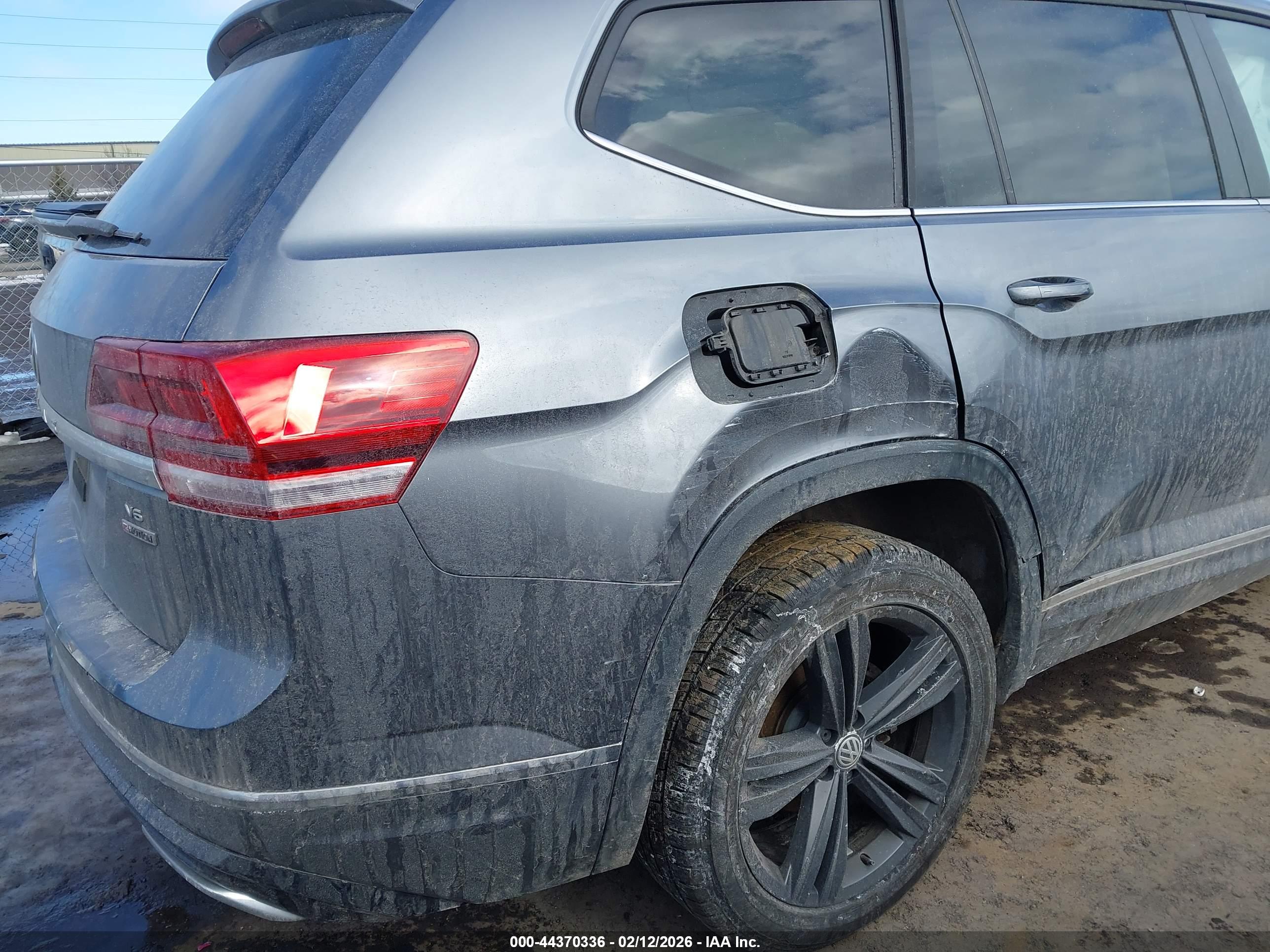 VOLKSWAGEN ATLAS image 6