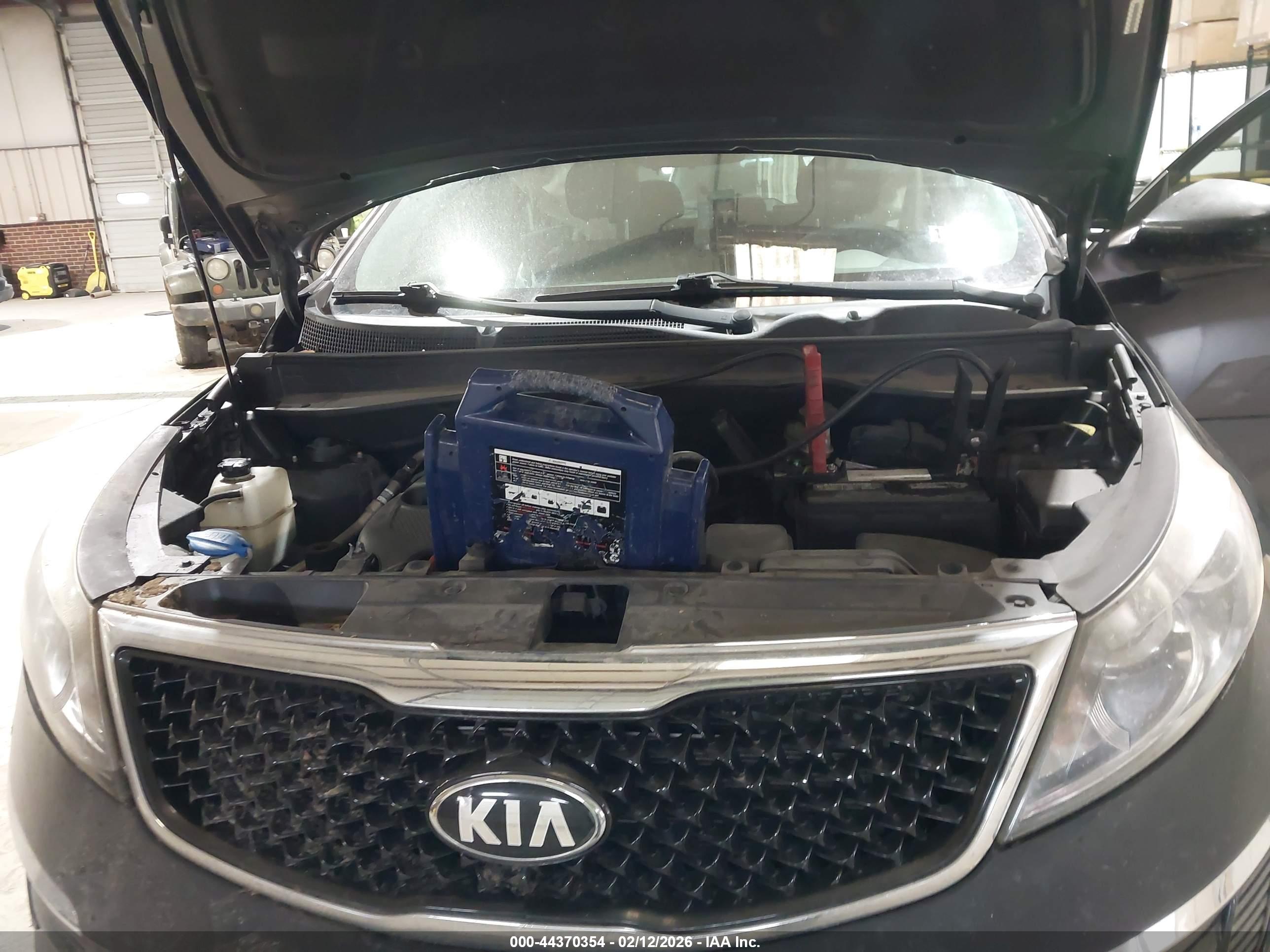 KIA SPORTAGE image 10