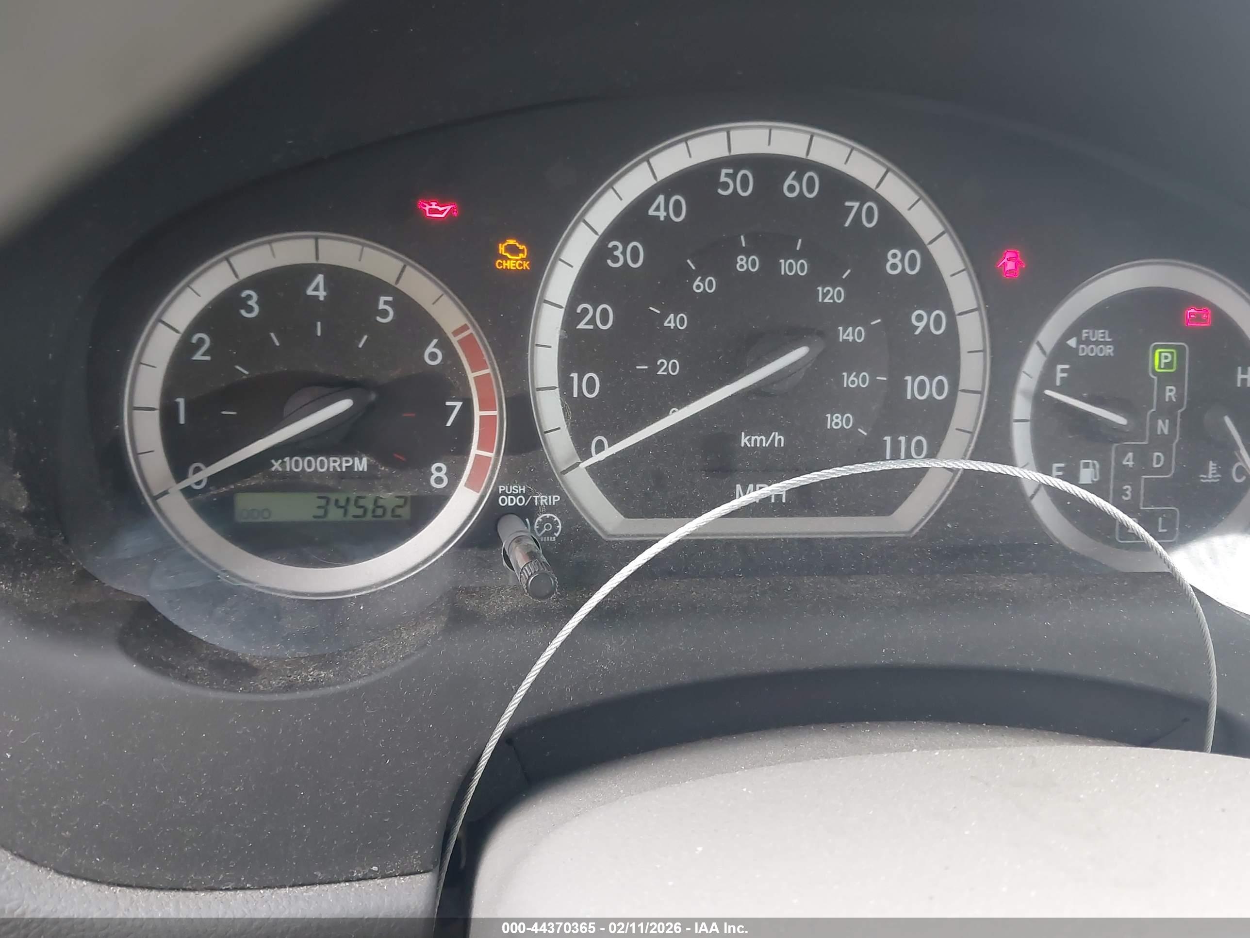 TOYOTA SIENNA image 7