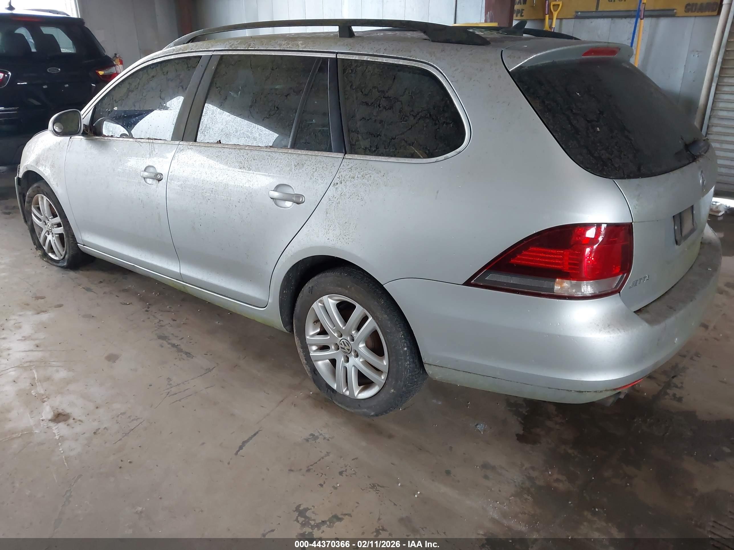 VOLKSWAGEN JETTA image 3