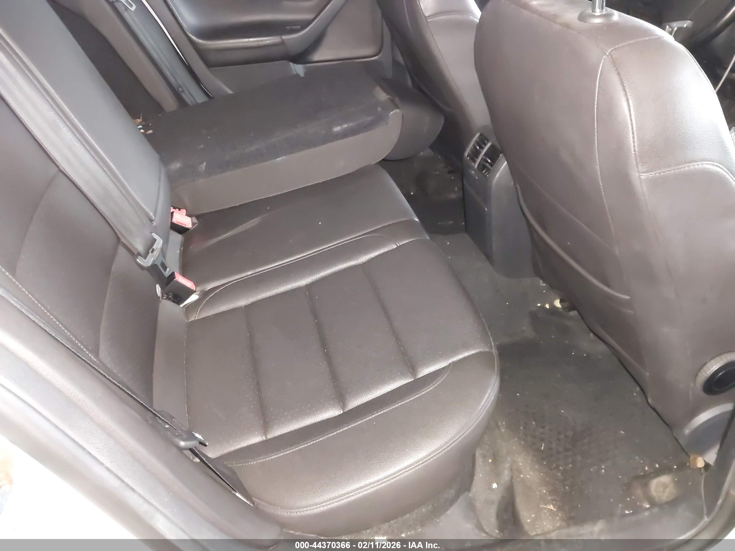 VOLKSWAGEN JETTA image 8