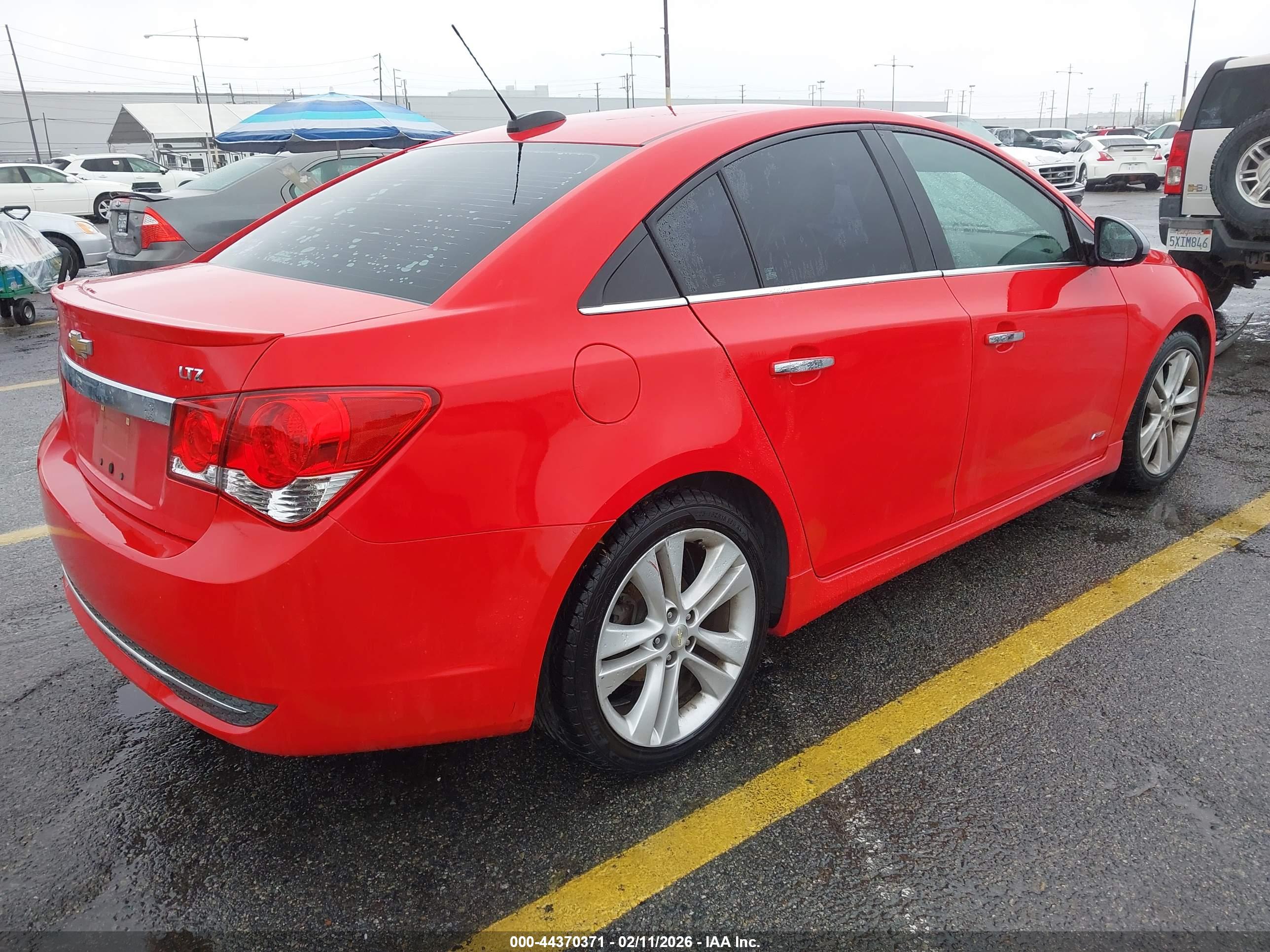 CHEVROLET CRUZE image 4