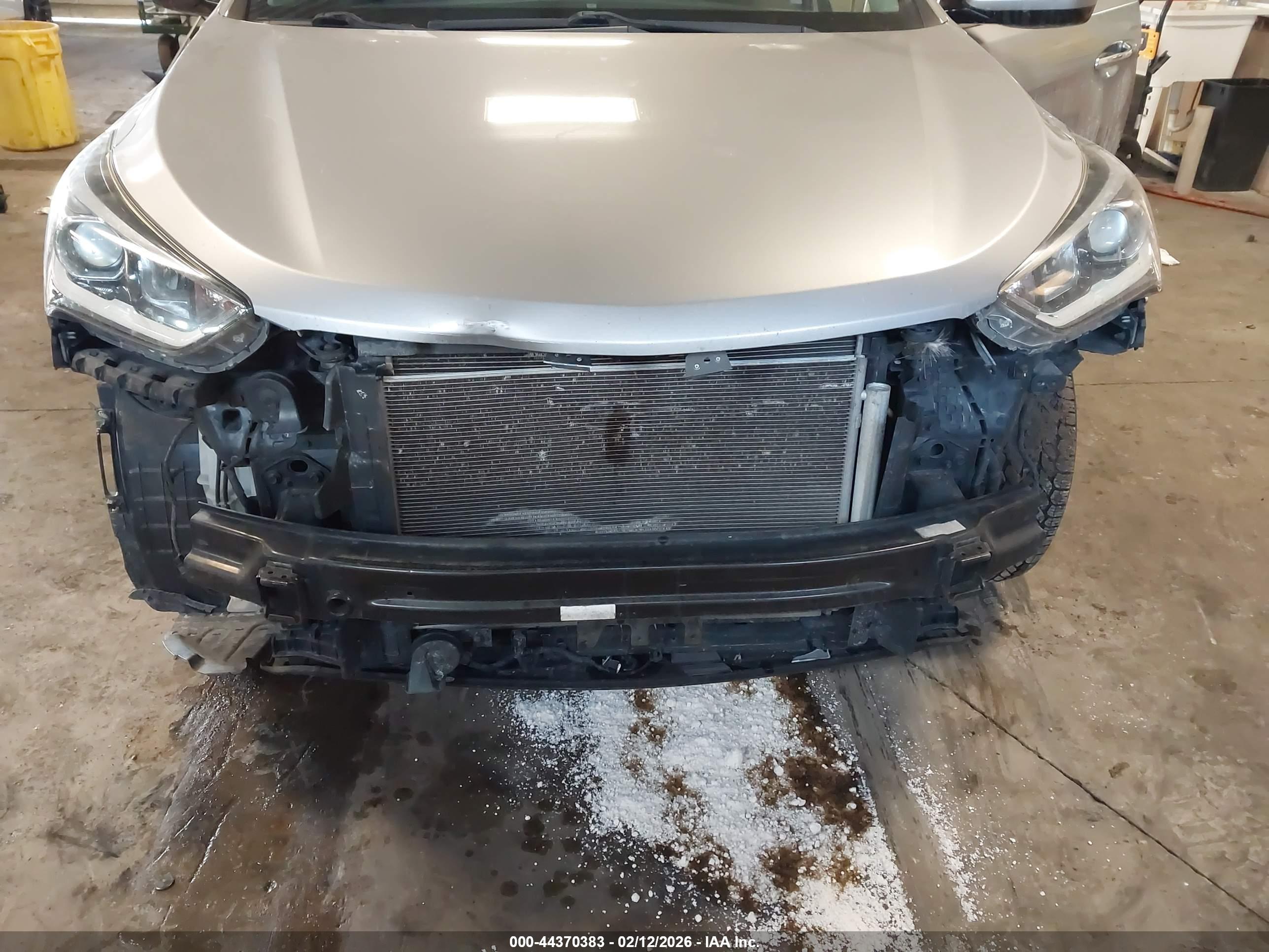 HYUNDAI SANTA image 6