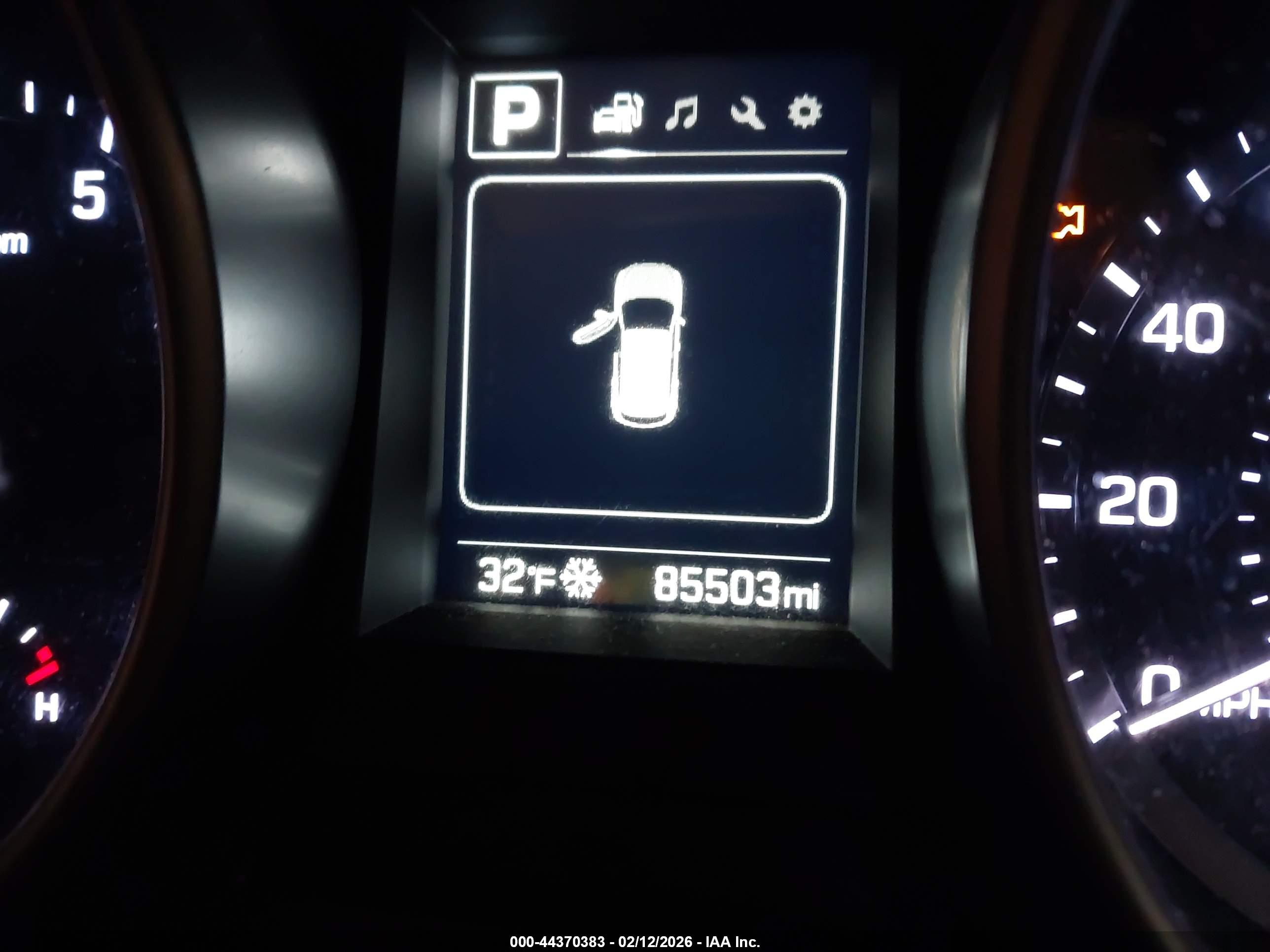 HYUNDAI SANTA image 7