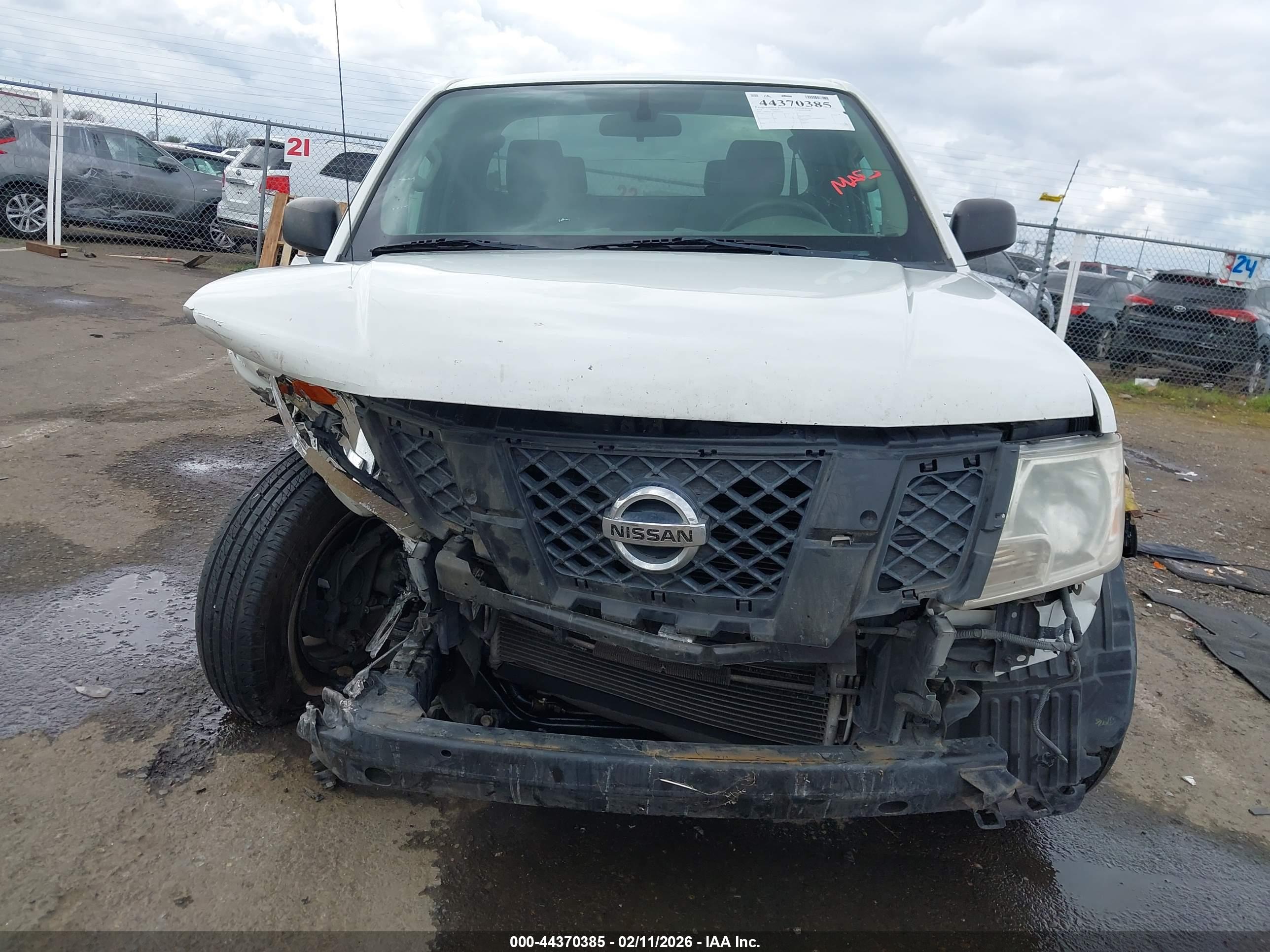 NISSAN FRONTIER image 6