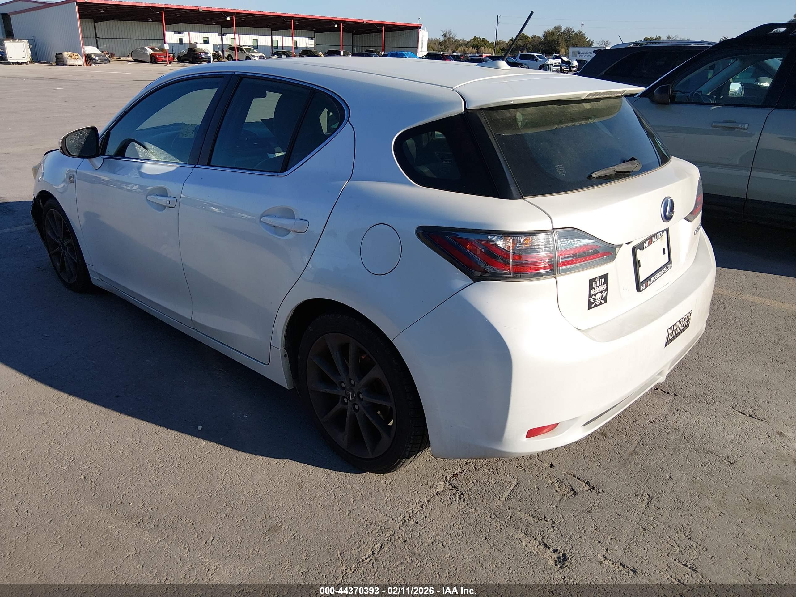 LEXUS CT image 3