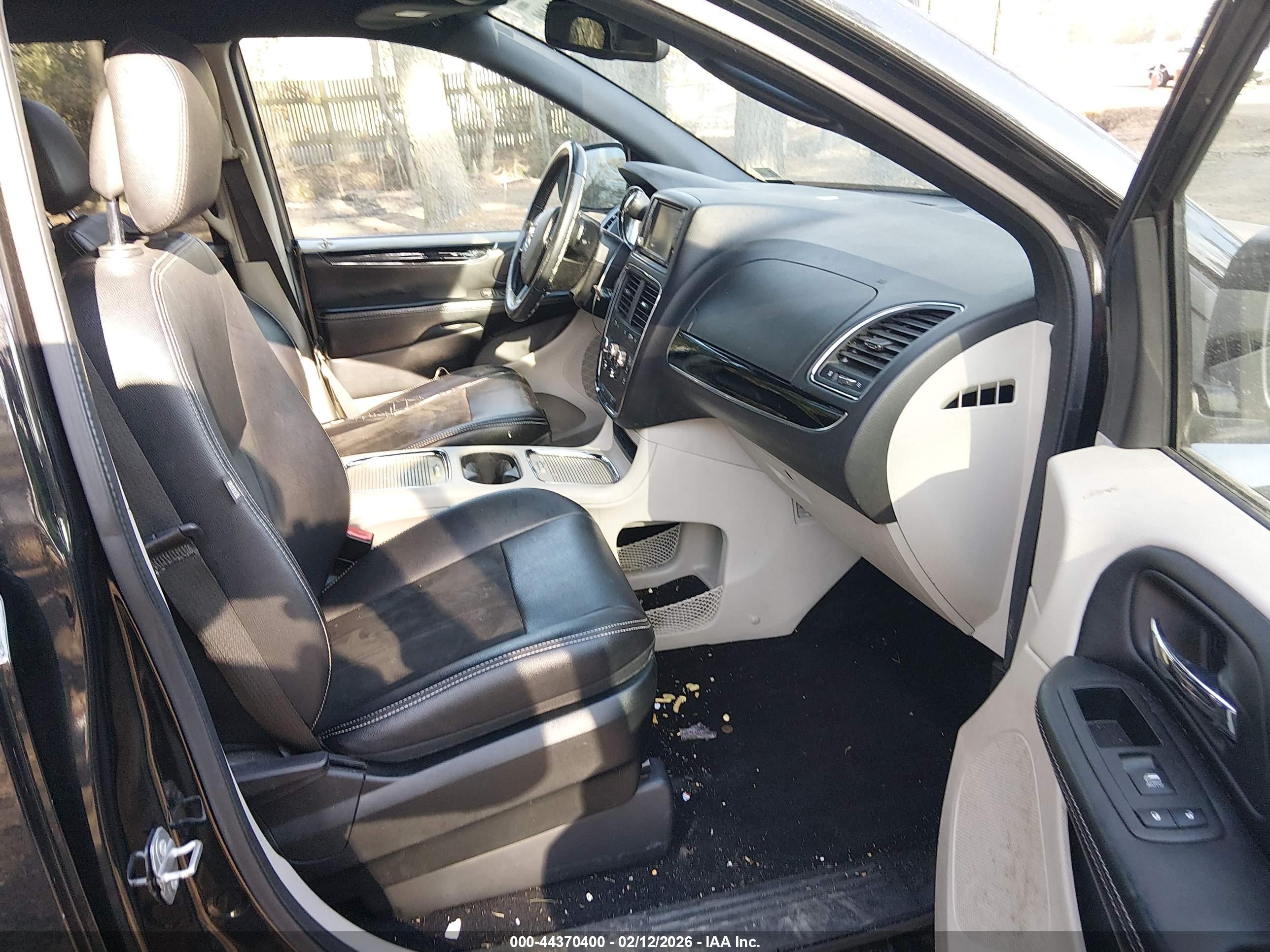 DODGE GRAND image 5