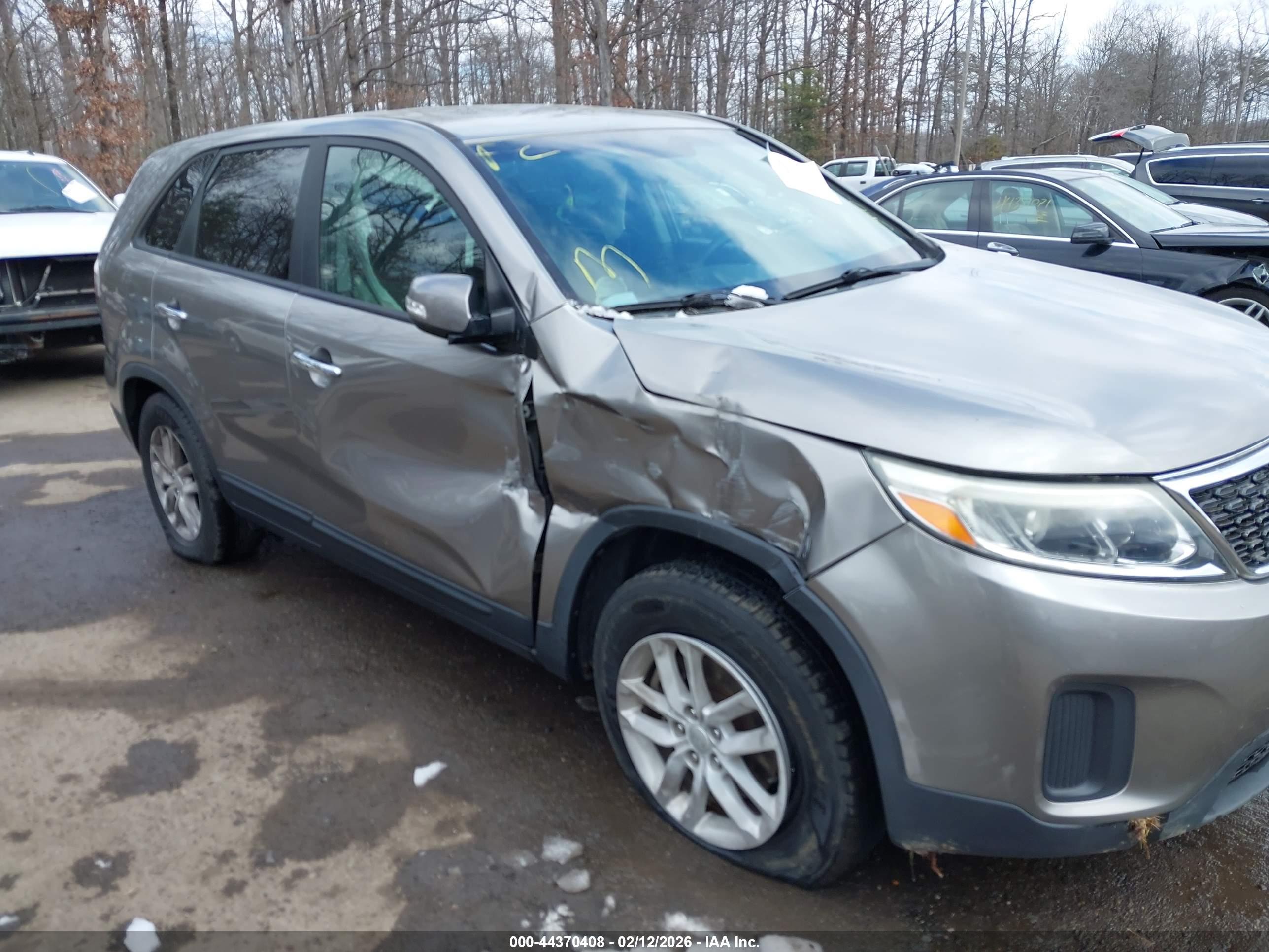 KIA SORENTO image 6