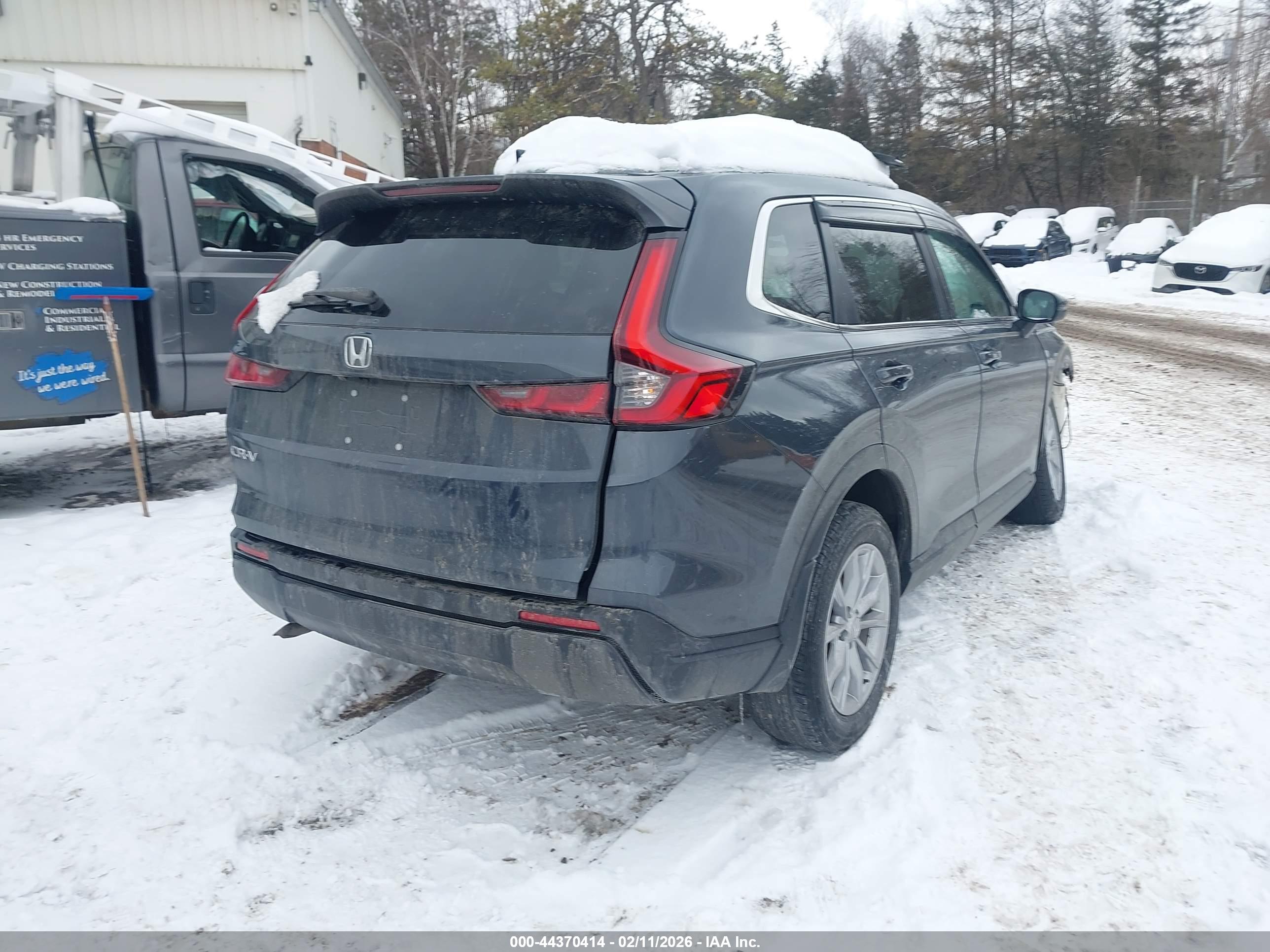 HONDA CR-V image 4