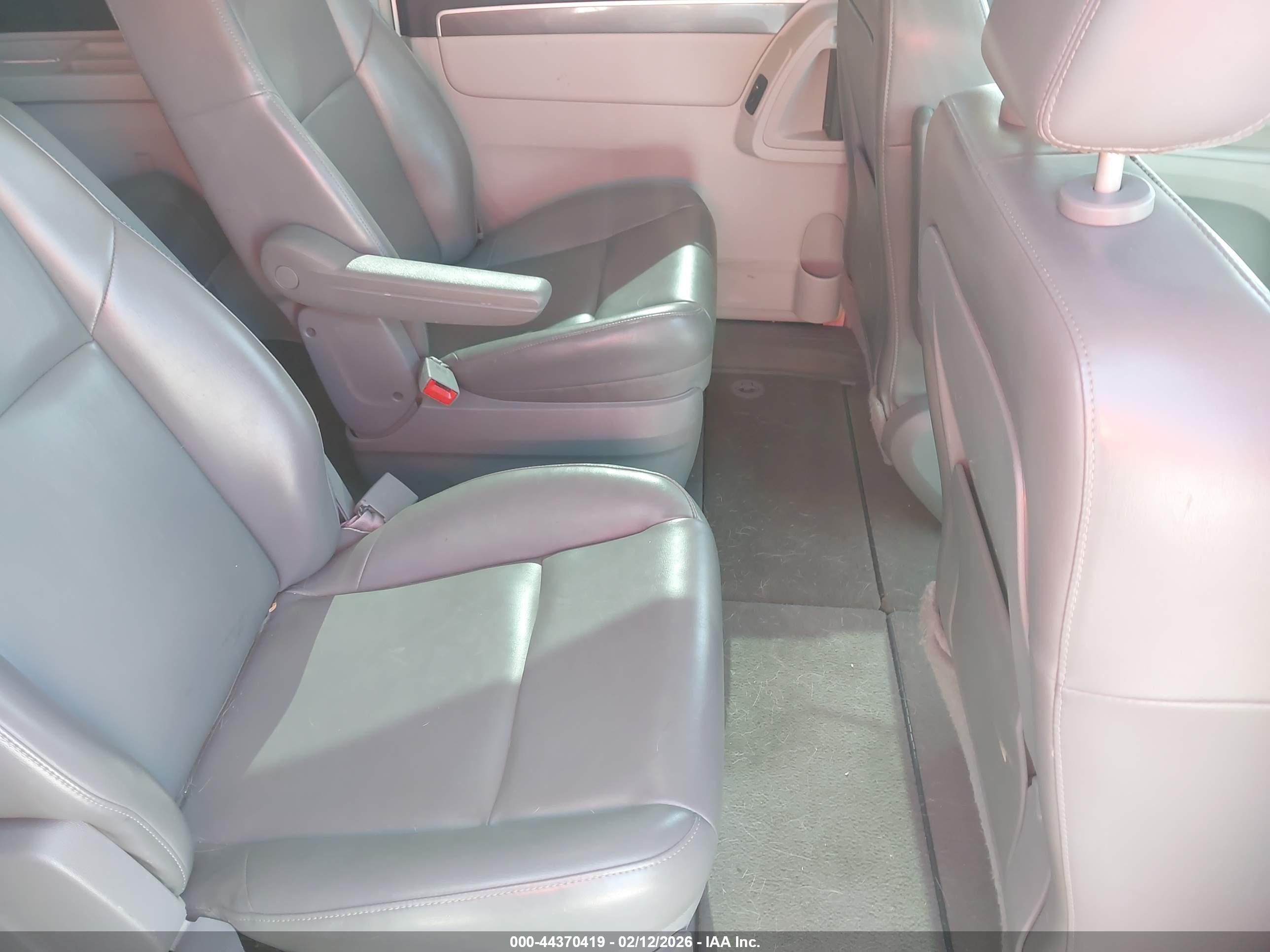 VOLKSWAGEN ROUTAN image 8