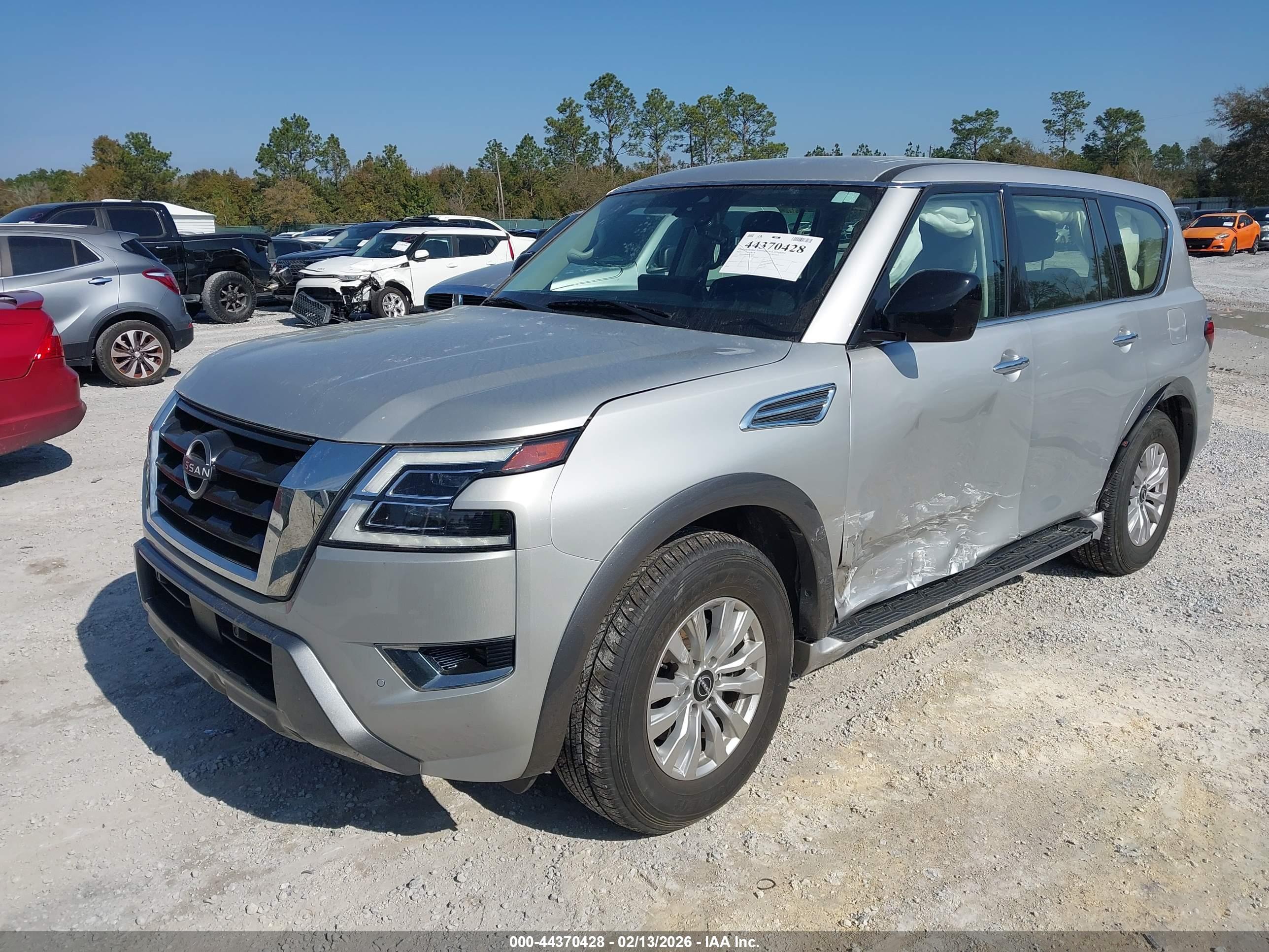 NISSAN ARMADA image 2