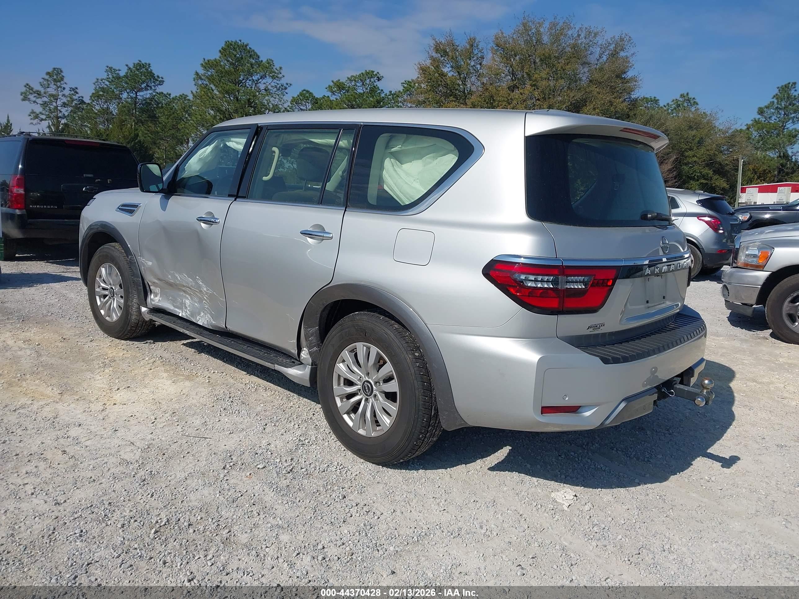 NISSAN ARMADA image 3