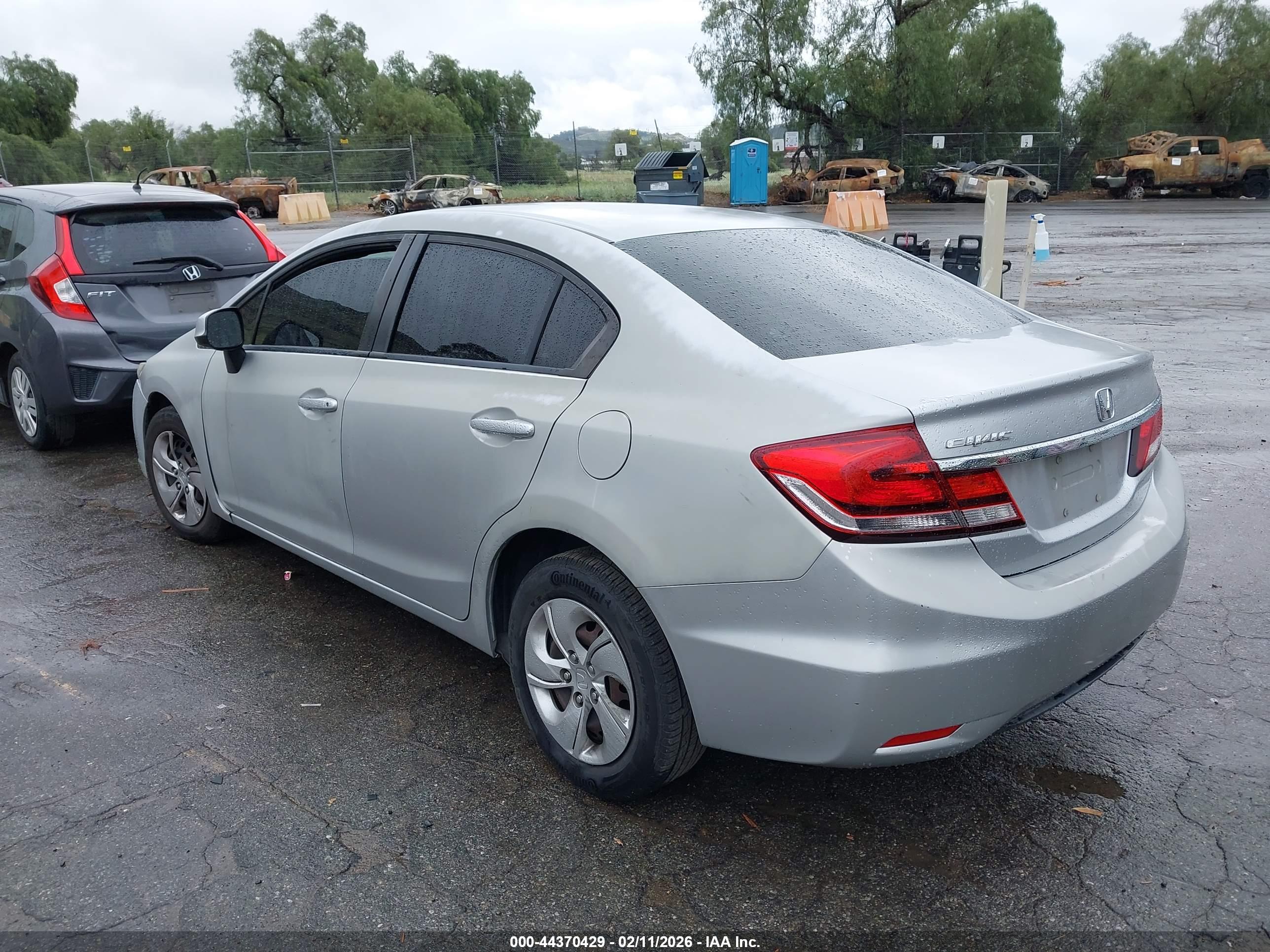HONDA CIVIC image 3