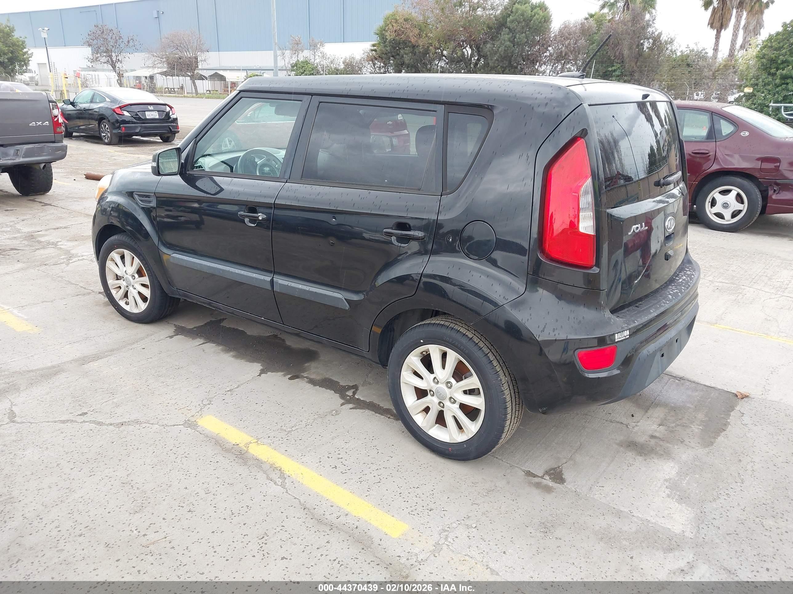KIA SOUL image 3