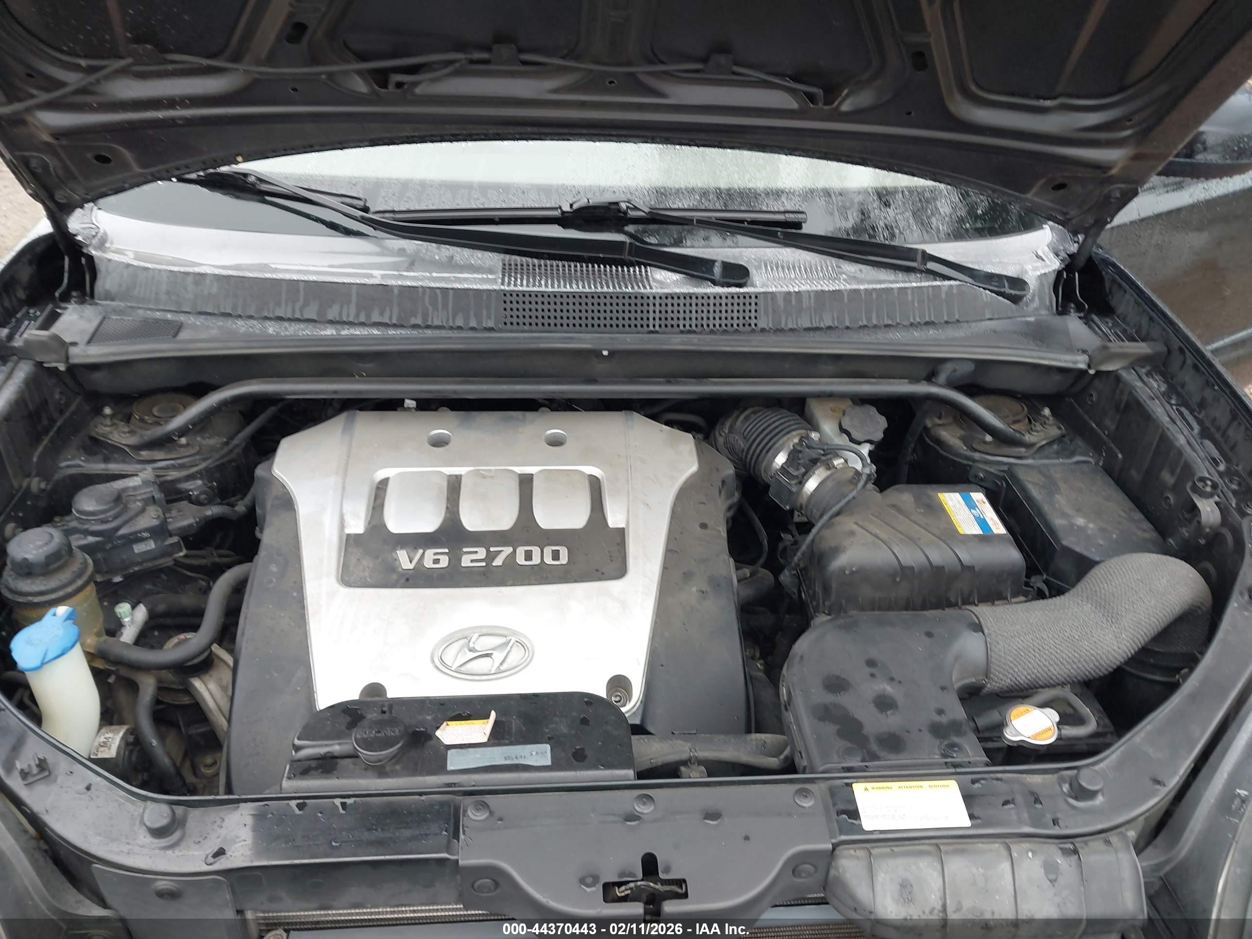 HYUNDAI TUCSON image 10