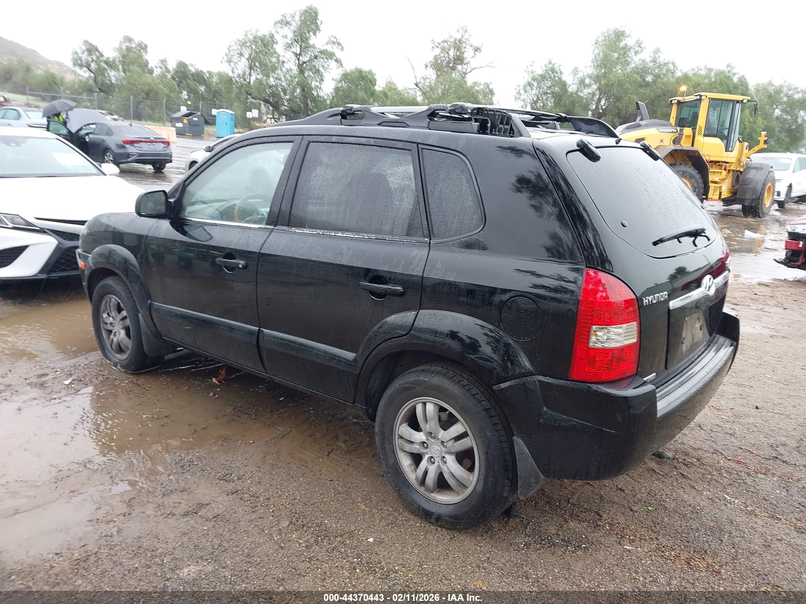 HYUNDAI TUCSON image 3