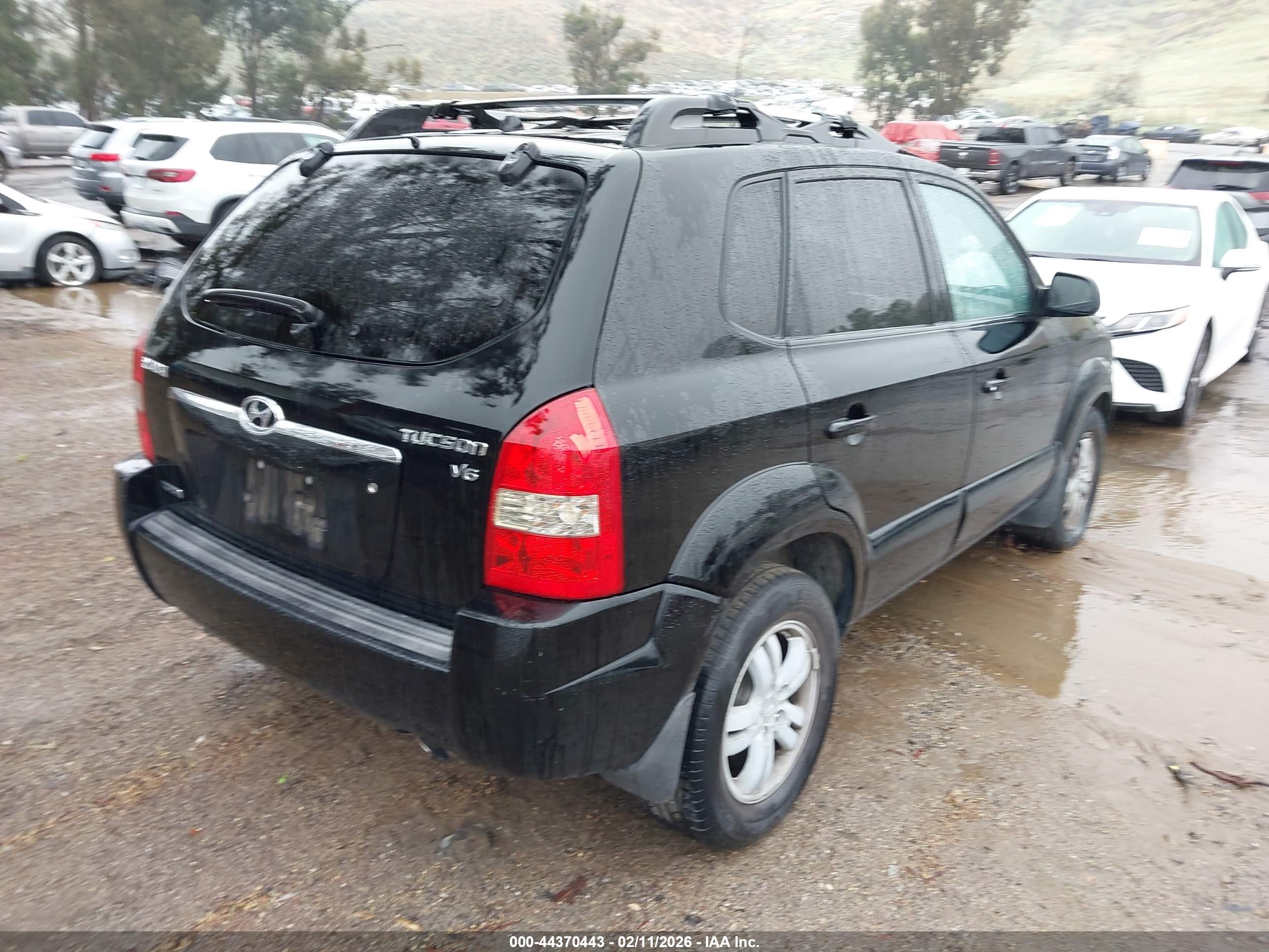 HYUNDAI TUCSON image 4