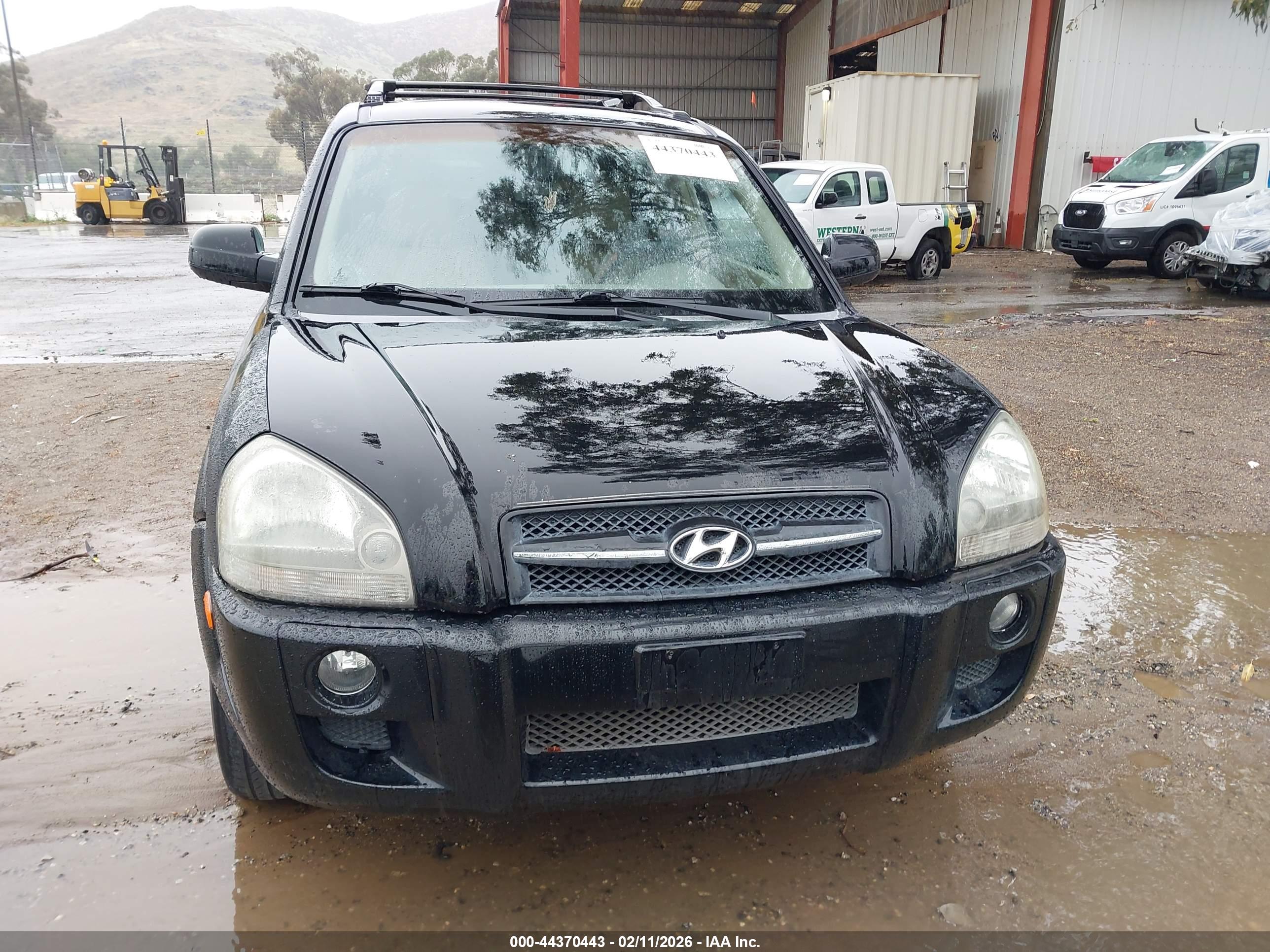 HYUNDAI TUCSON image 6