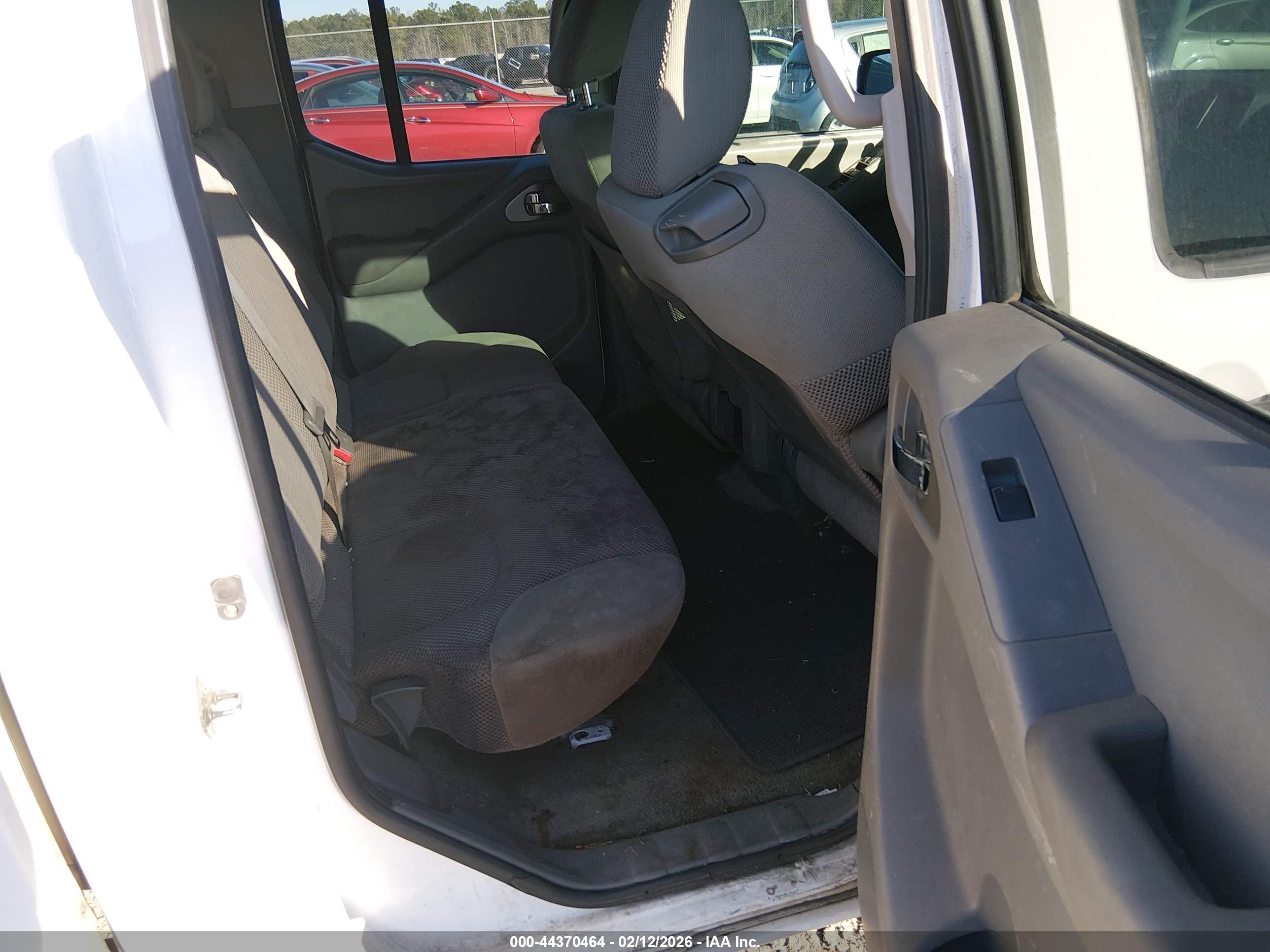 NISSAN FRONTIER image 8