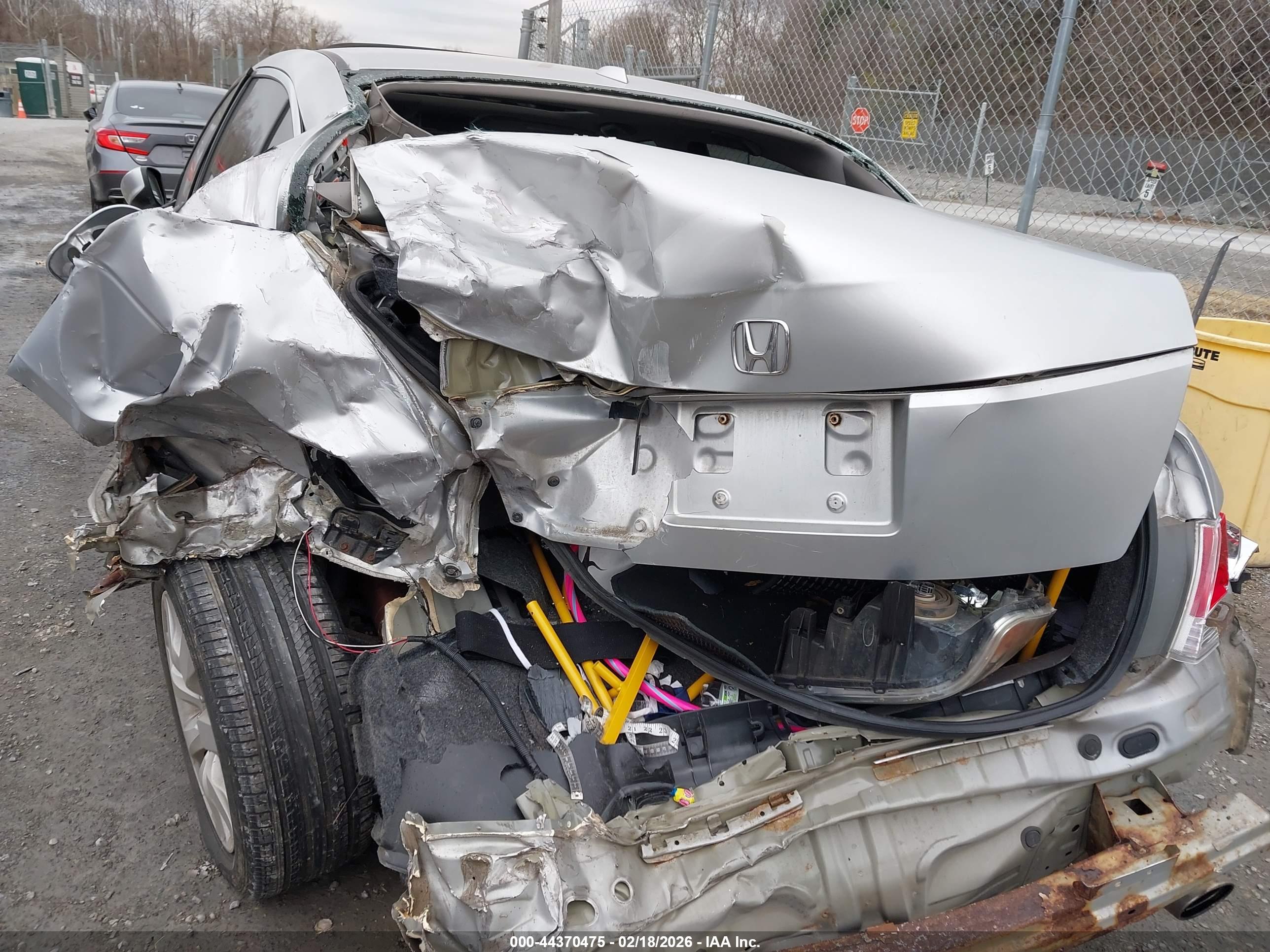 HONDA ACCORD image 6