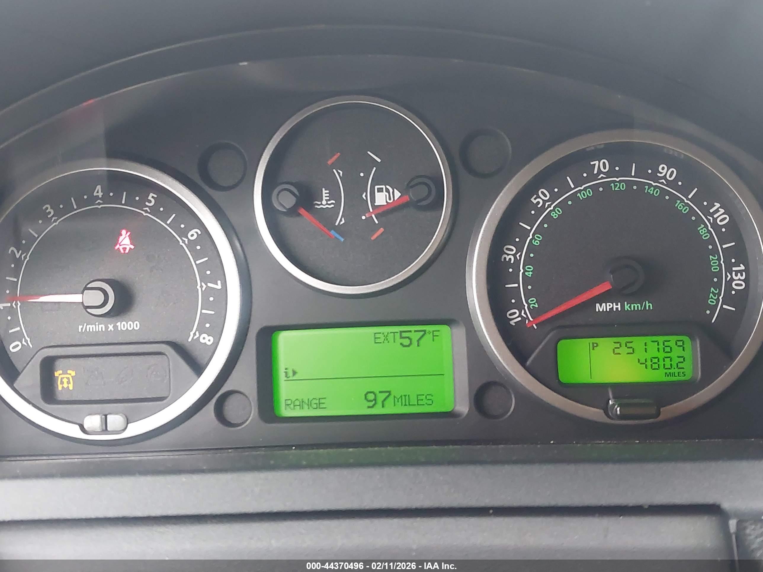 LAND ROVER image 7