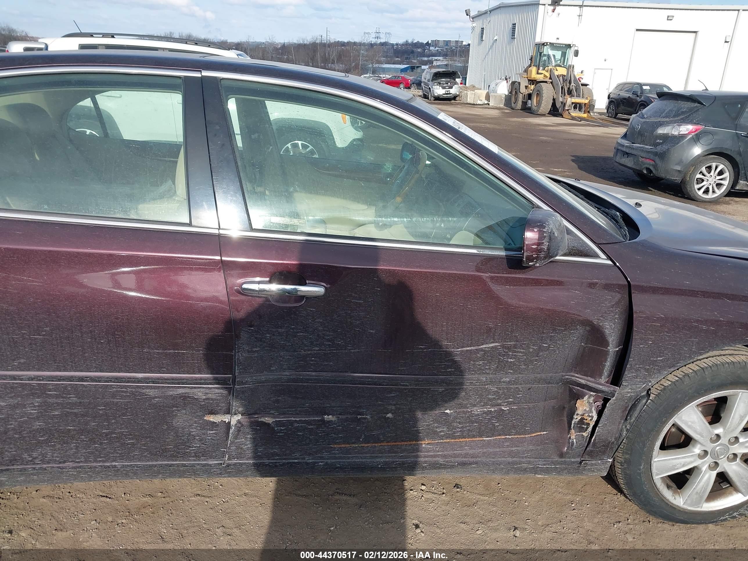 LEXUS ES image 6