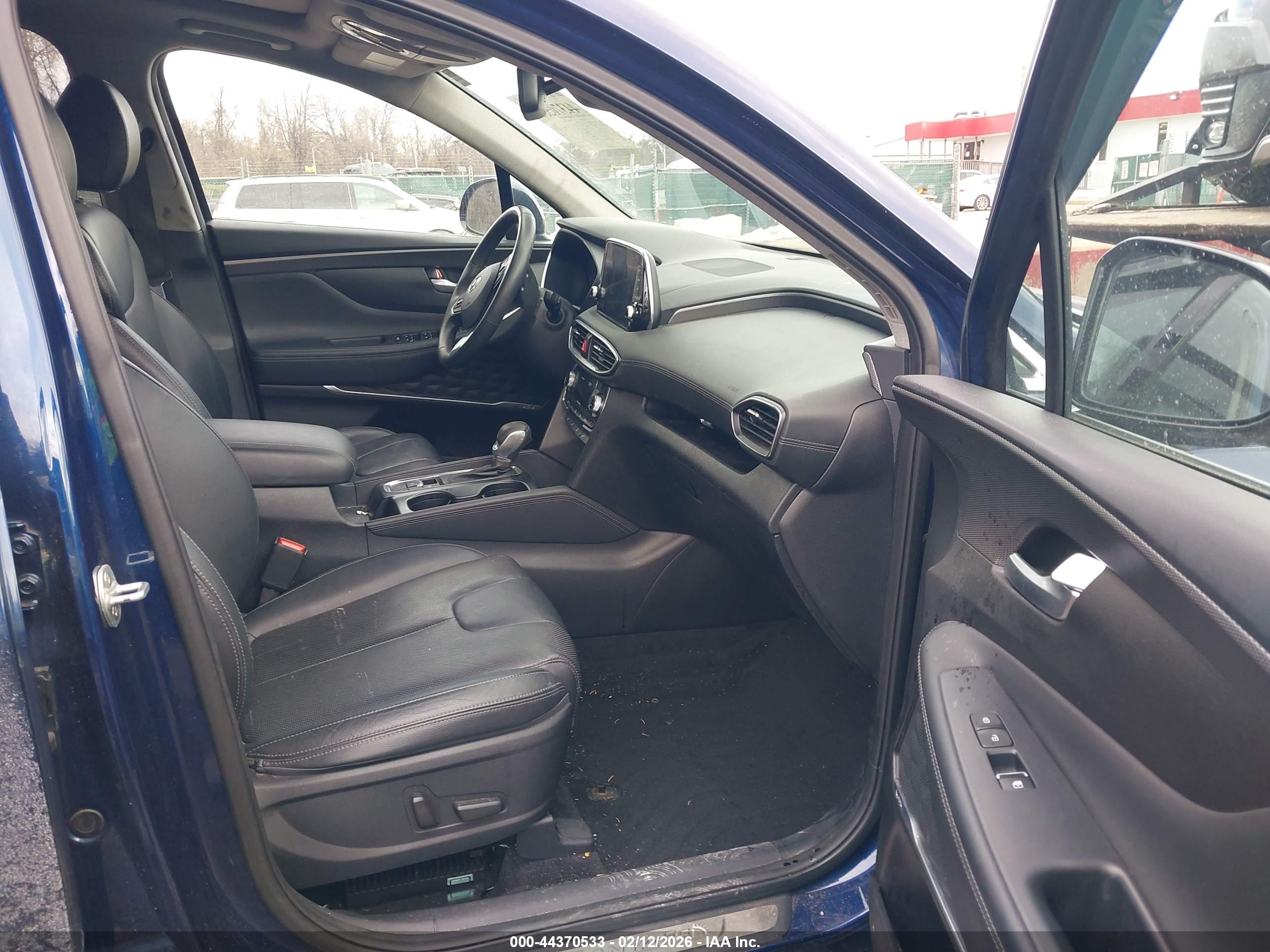 HYUNDAI SANTA image 5
