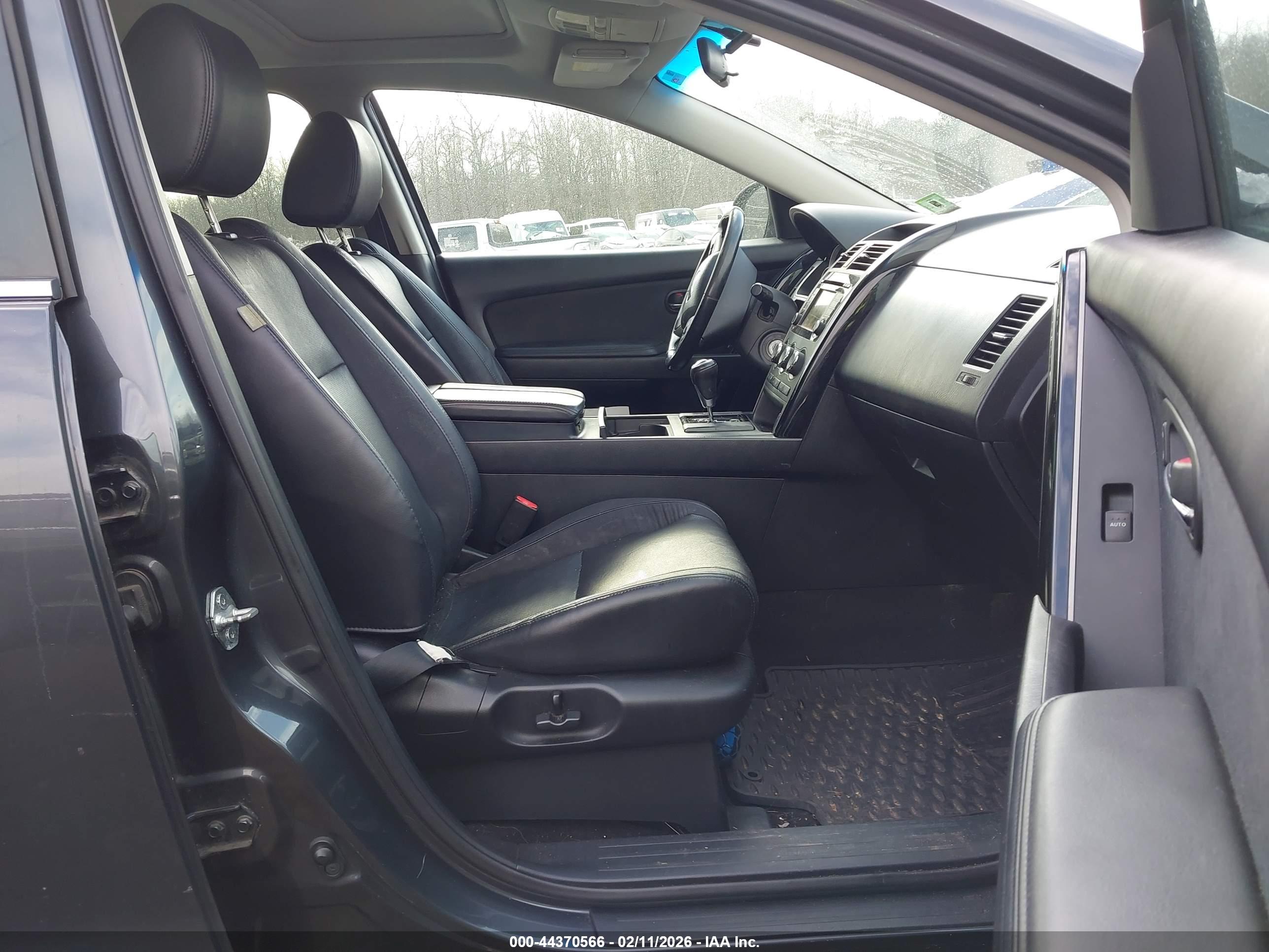 MAZDA CX-9 image 5