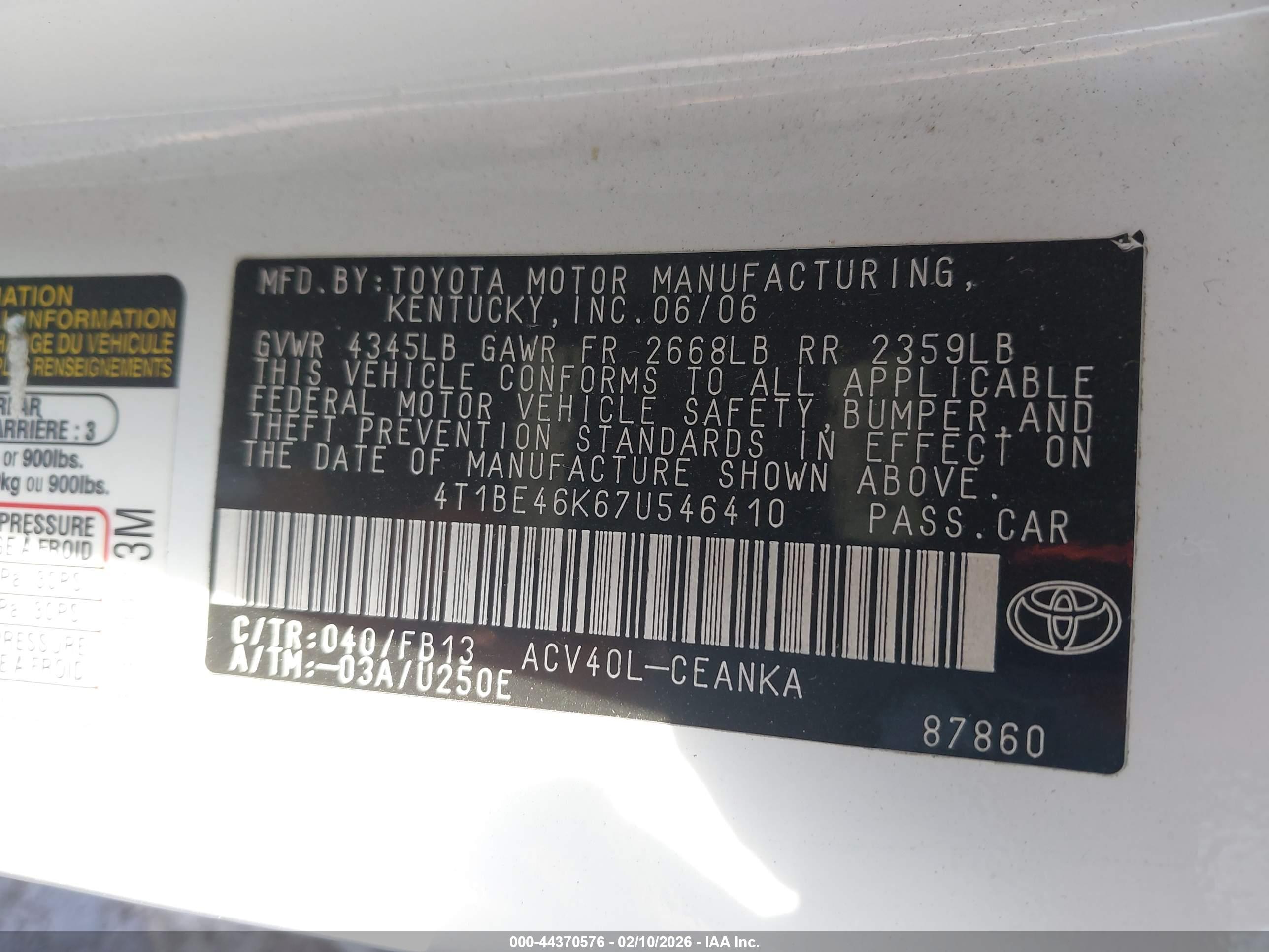 TOYOTA CAMRY image 9
