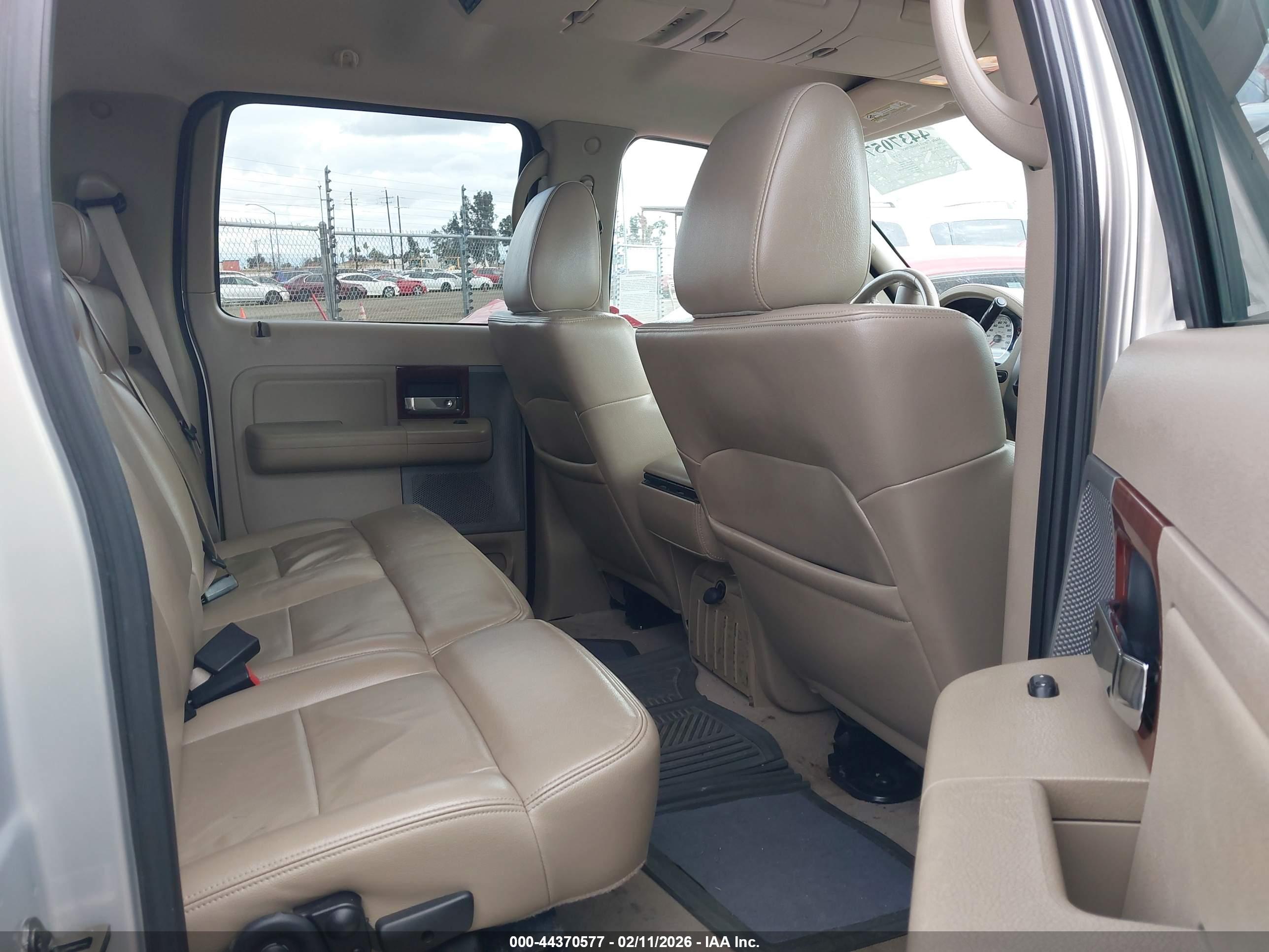 FORD F-150 image 8