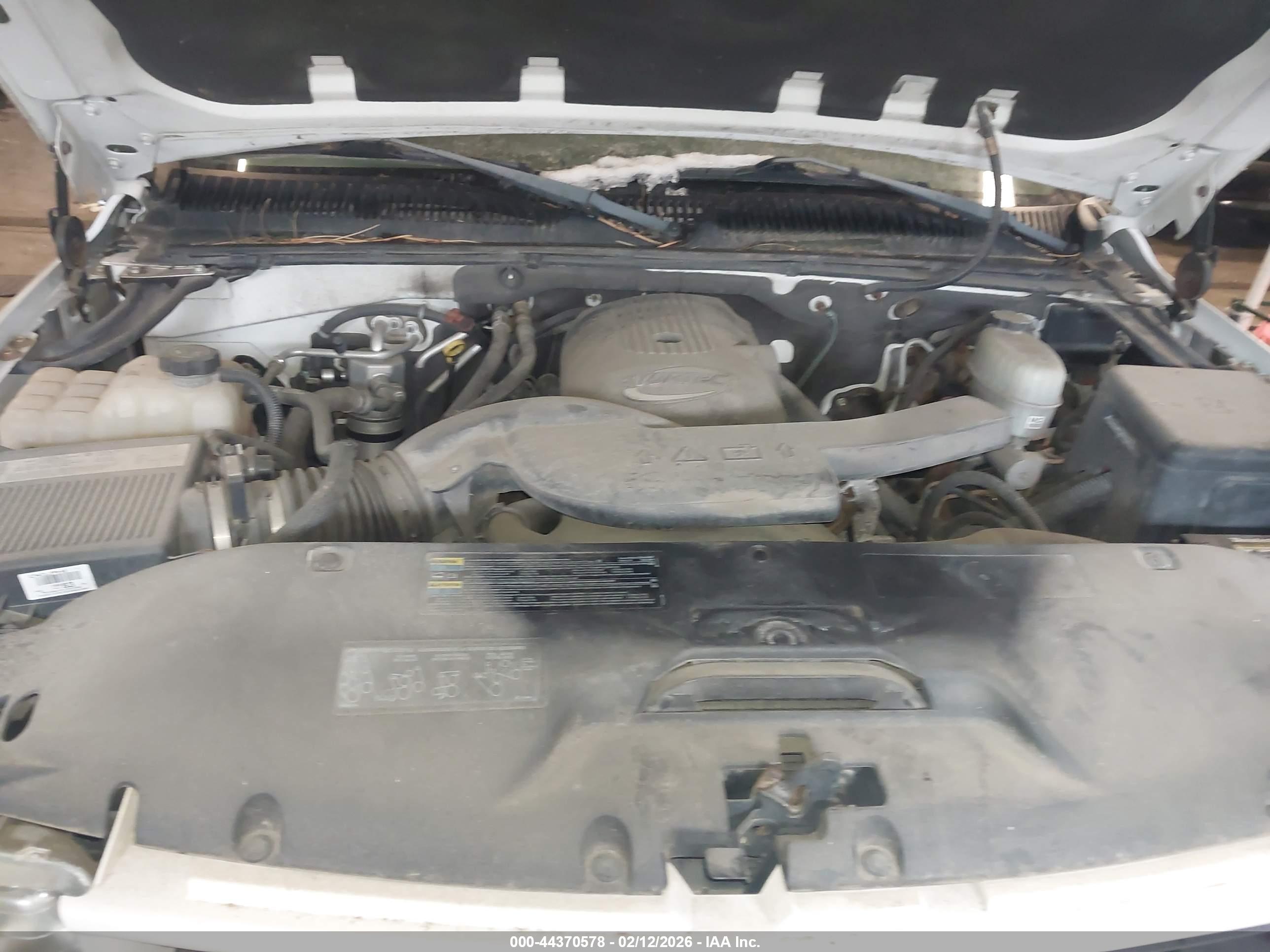 CHEVROLET TAHOE image 10