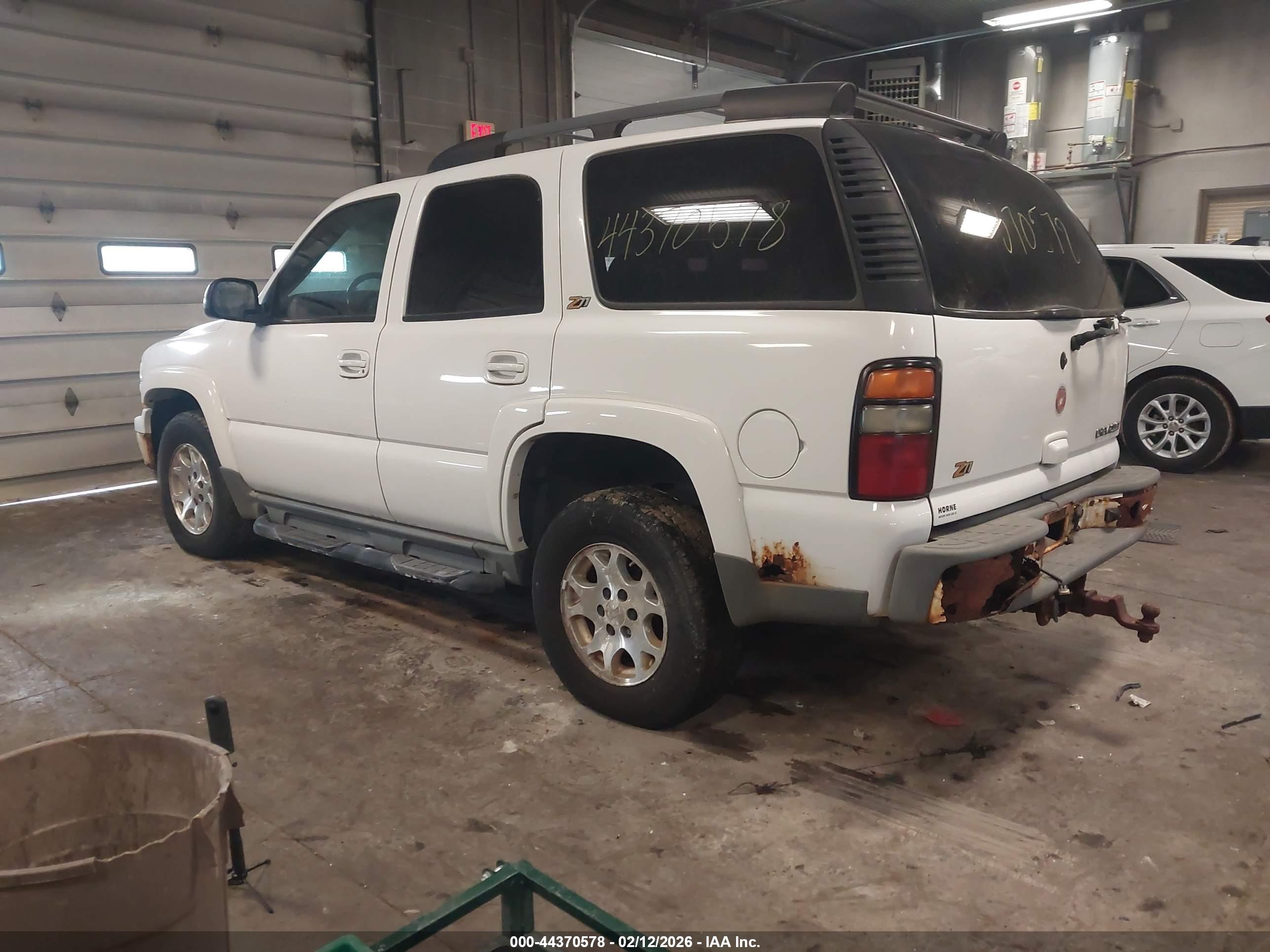 CHEVROLET TAHOE image 3