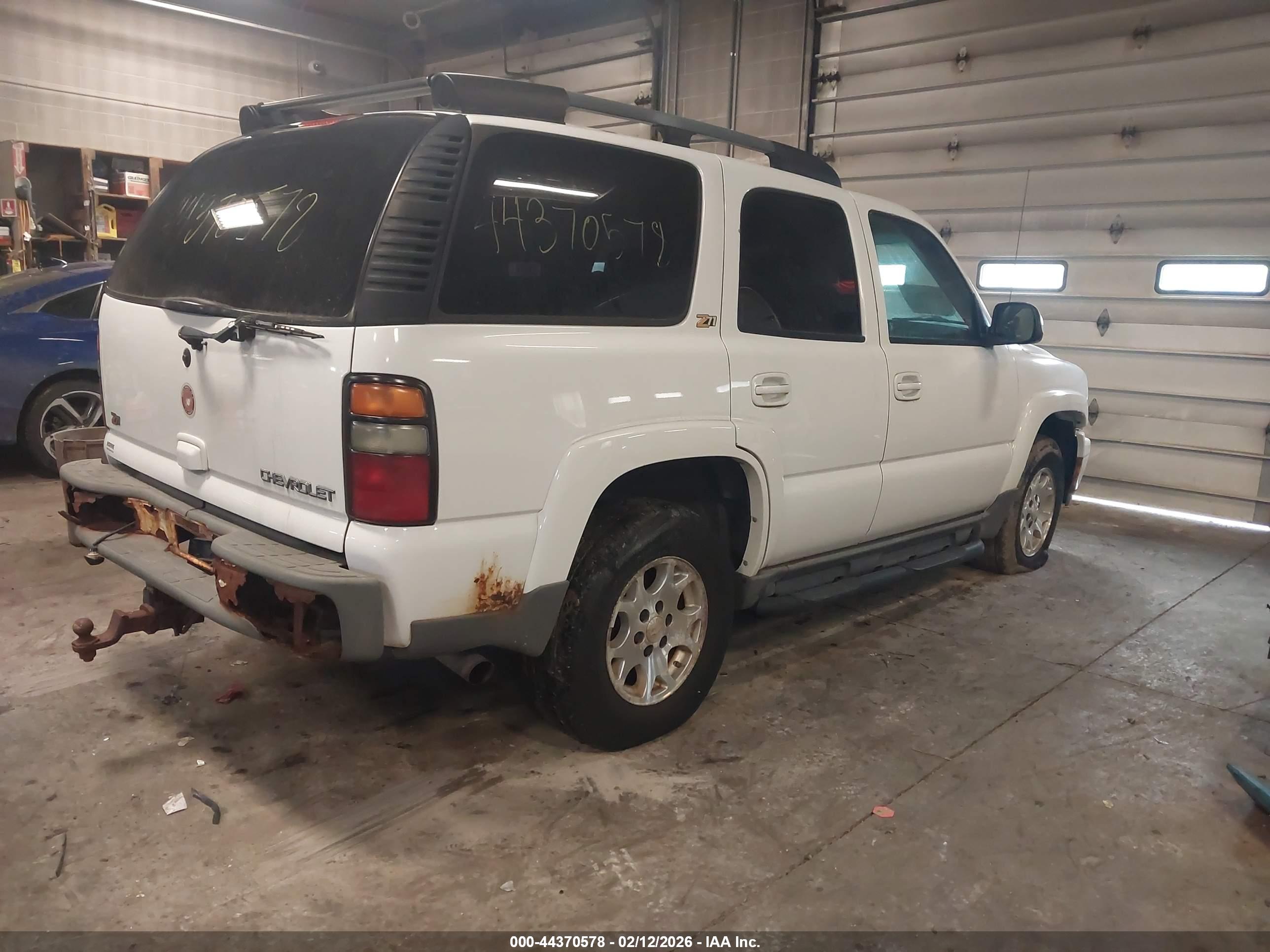 CHEVROLET TAHOE image 4
