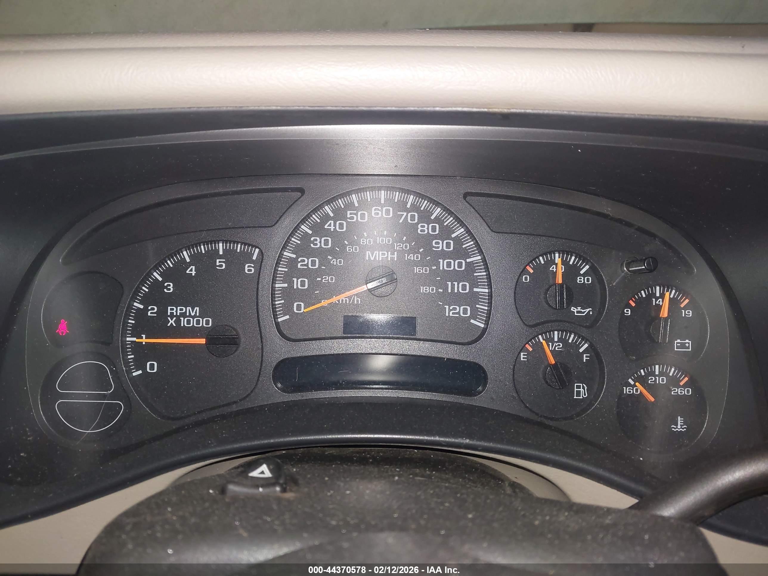CHEVROLET TAHOE image 7