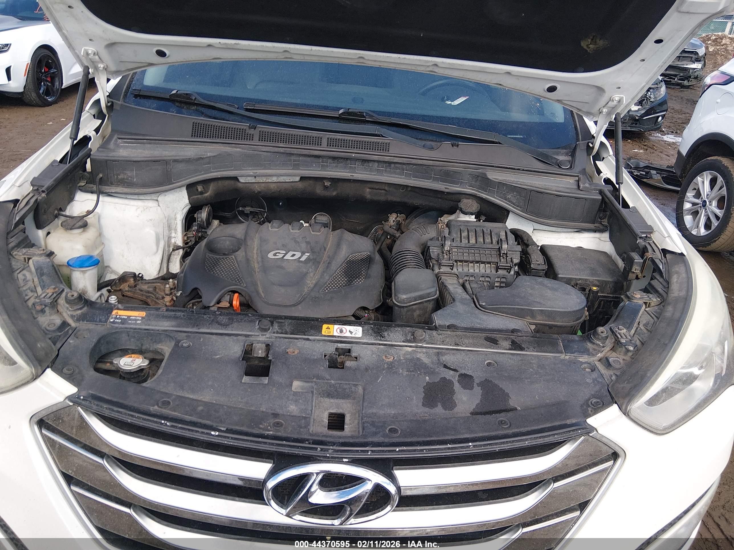 HYUNDAI SANTA image 10