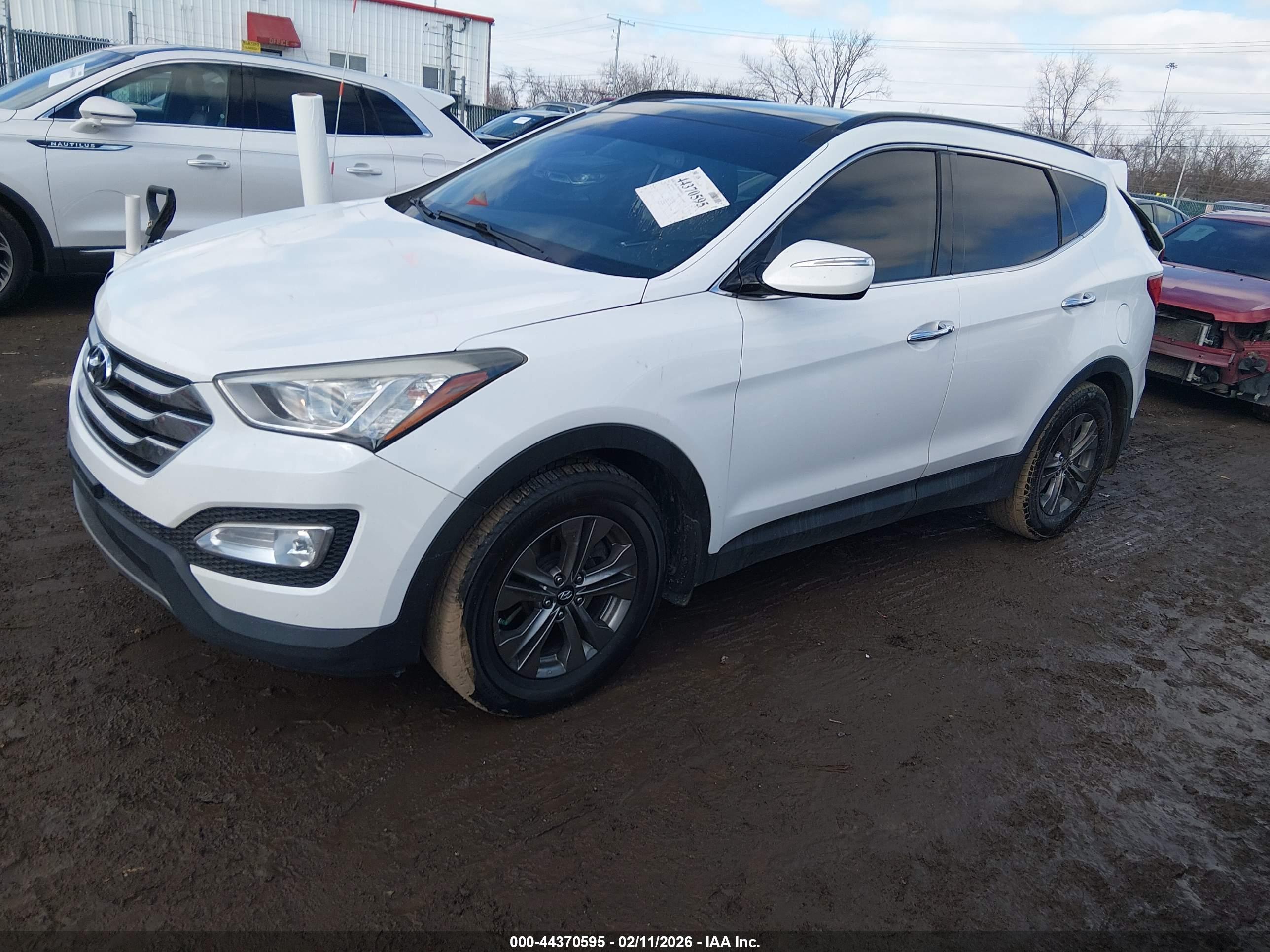 HYUNDAI SANTA image 2