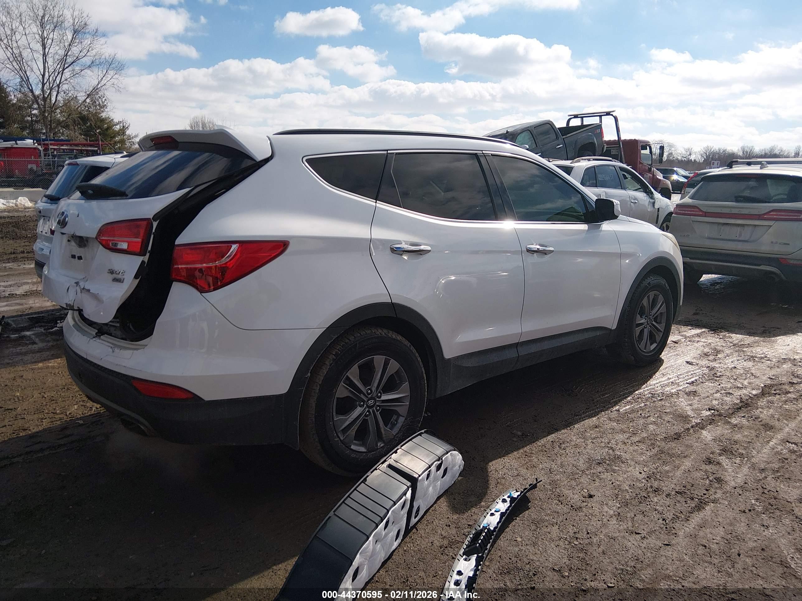HYUNDAI SANTA image 4