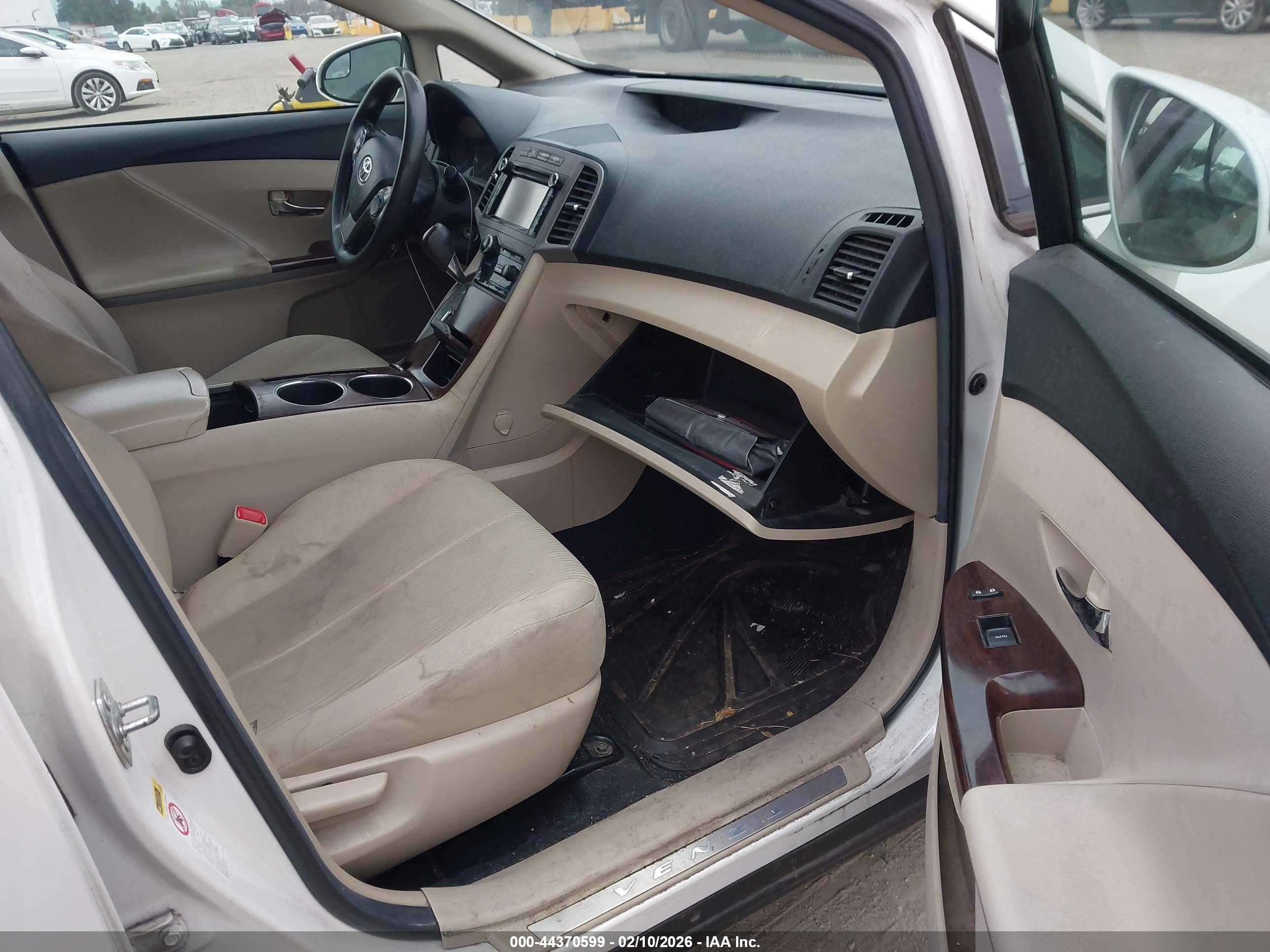 TOYOTA VENZA image 5