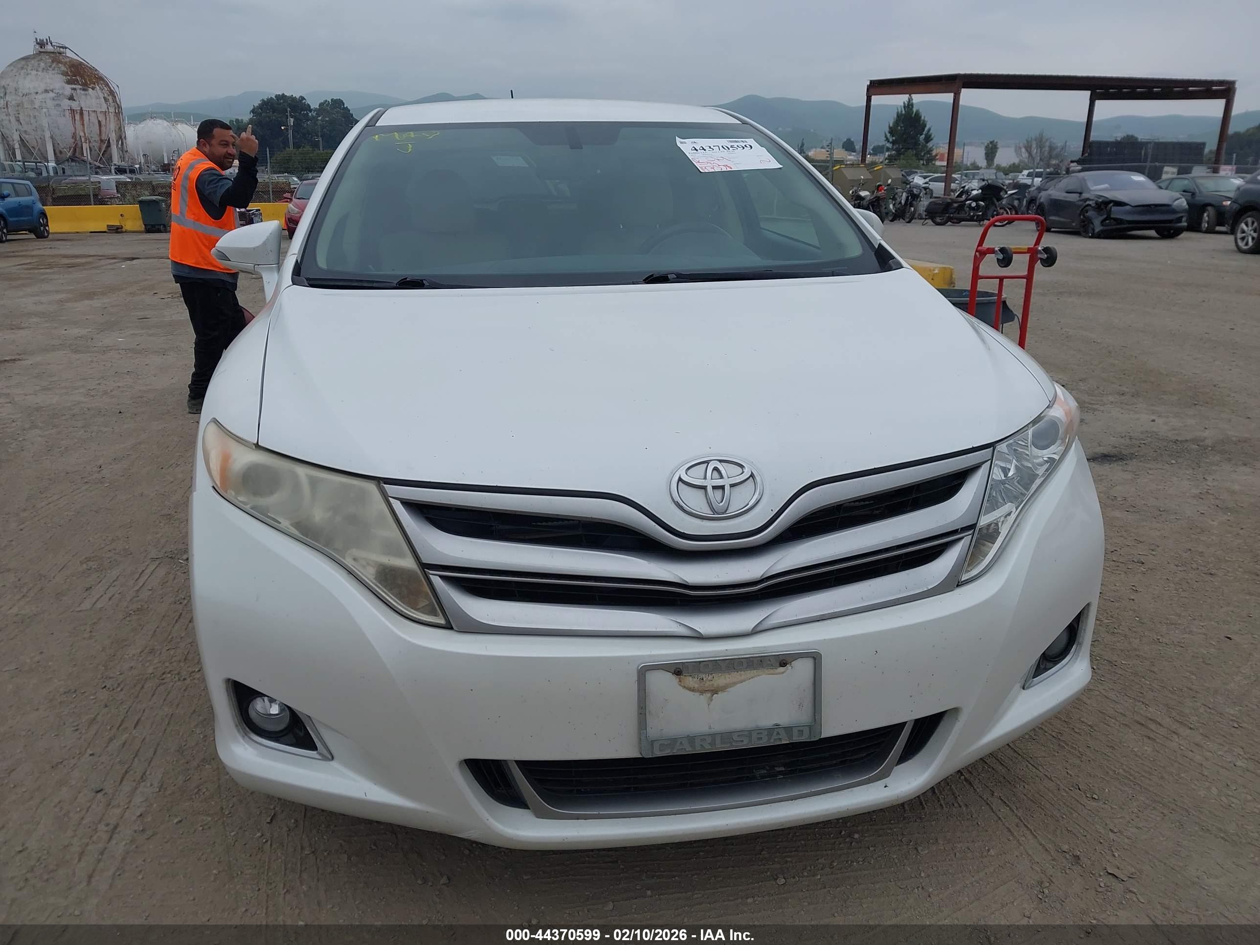 TOYOTA VENZA image 6