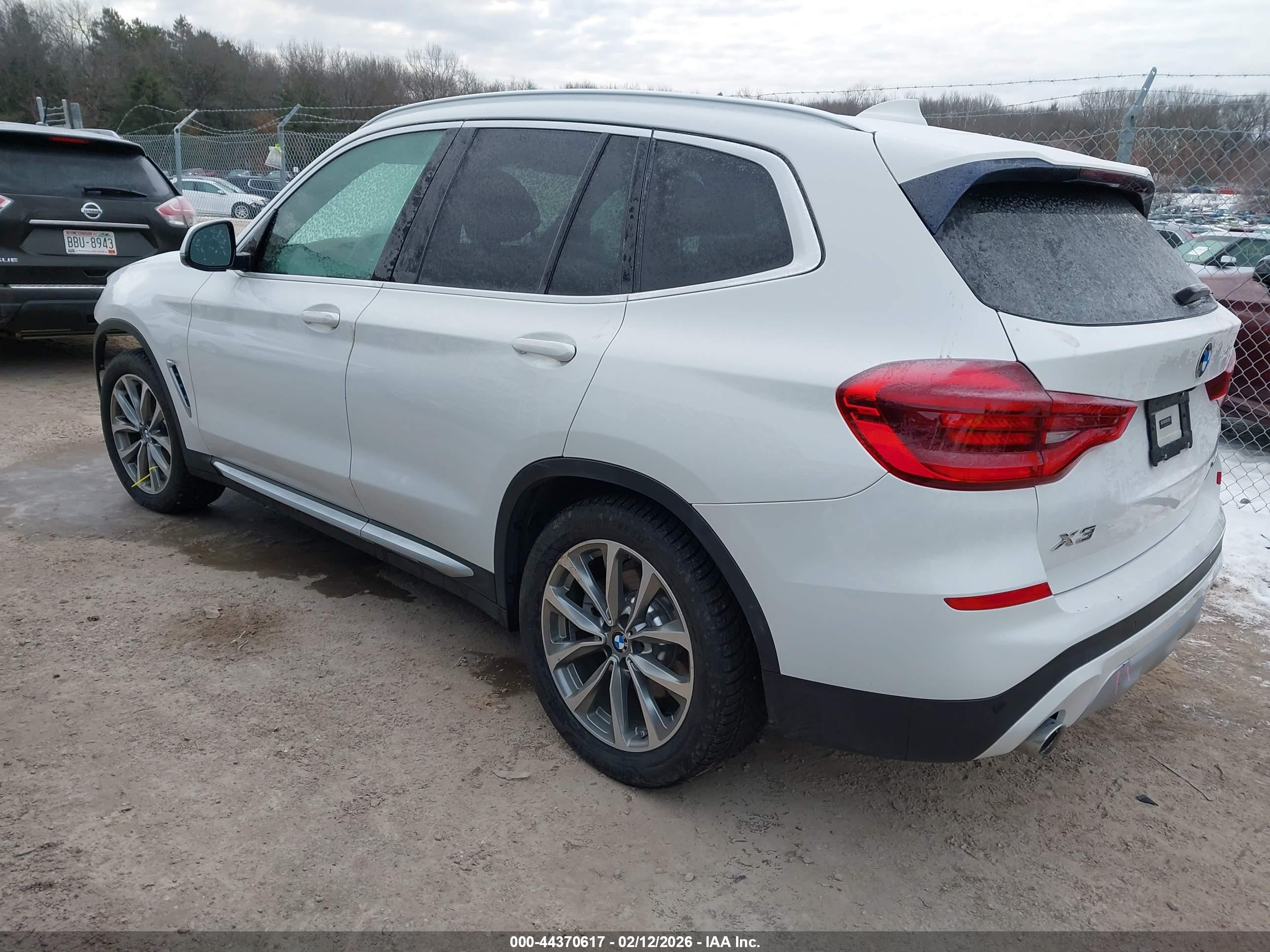 BMW X3 image 3