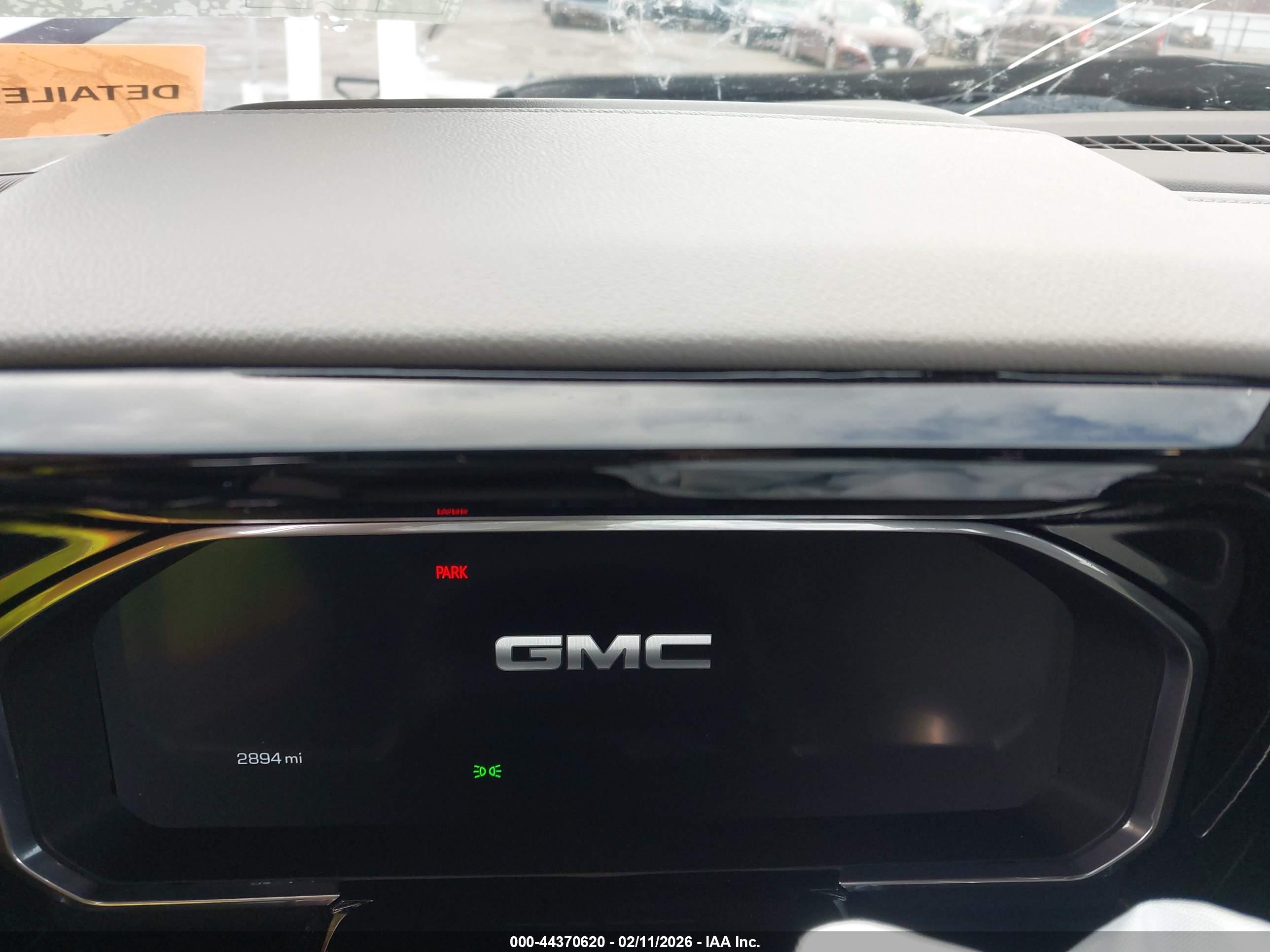 GMC SIERRA image 7