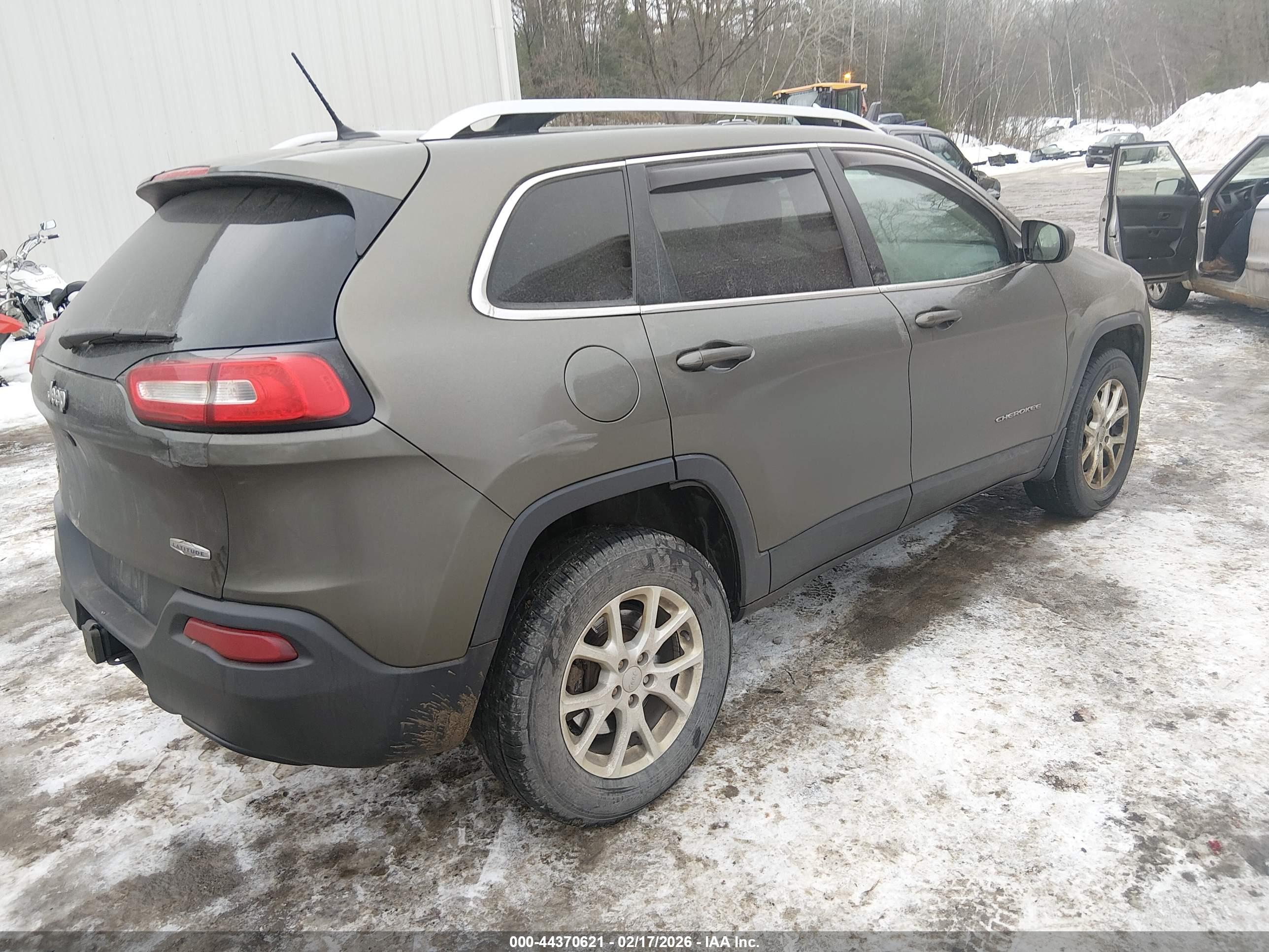 JEEP CHEROKEE image 4