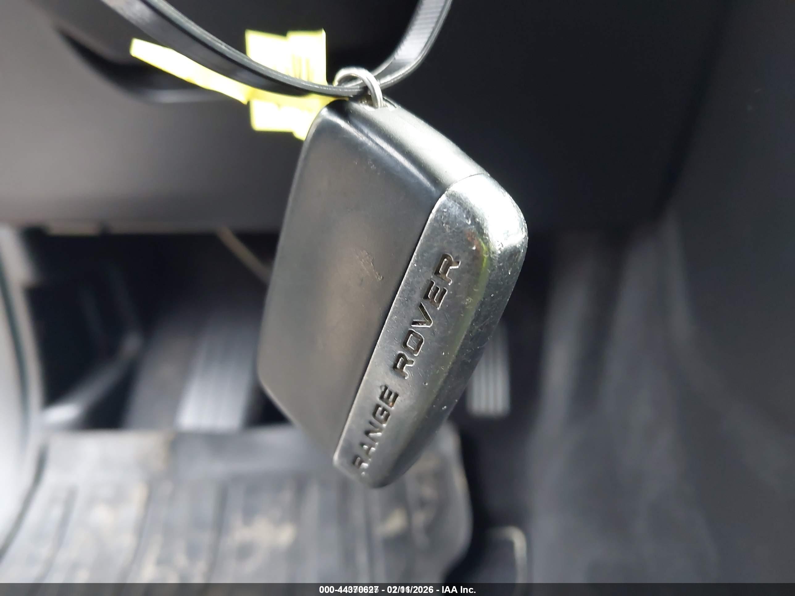 LAND ROVER image 11