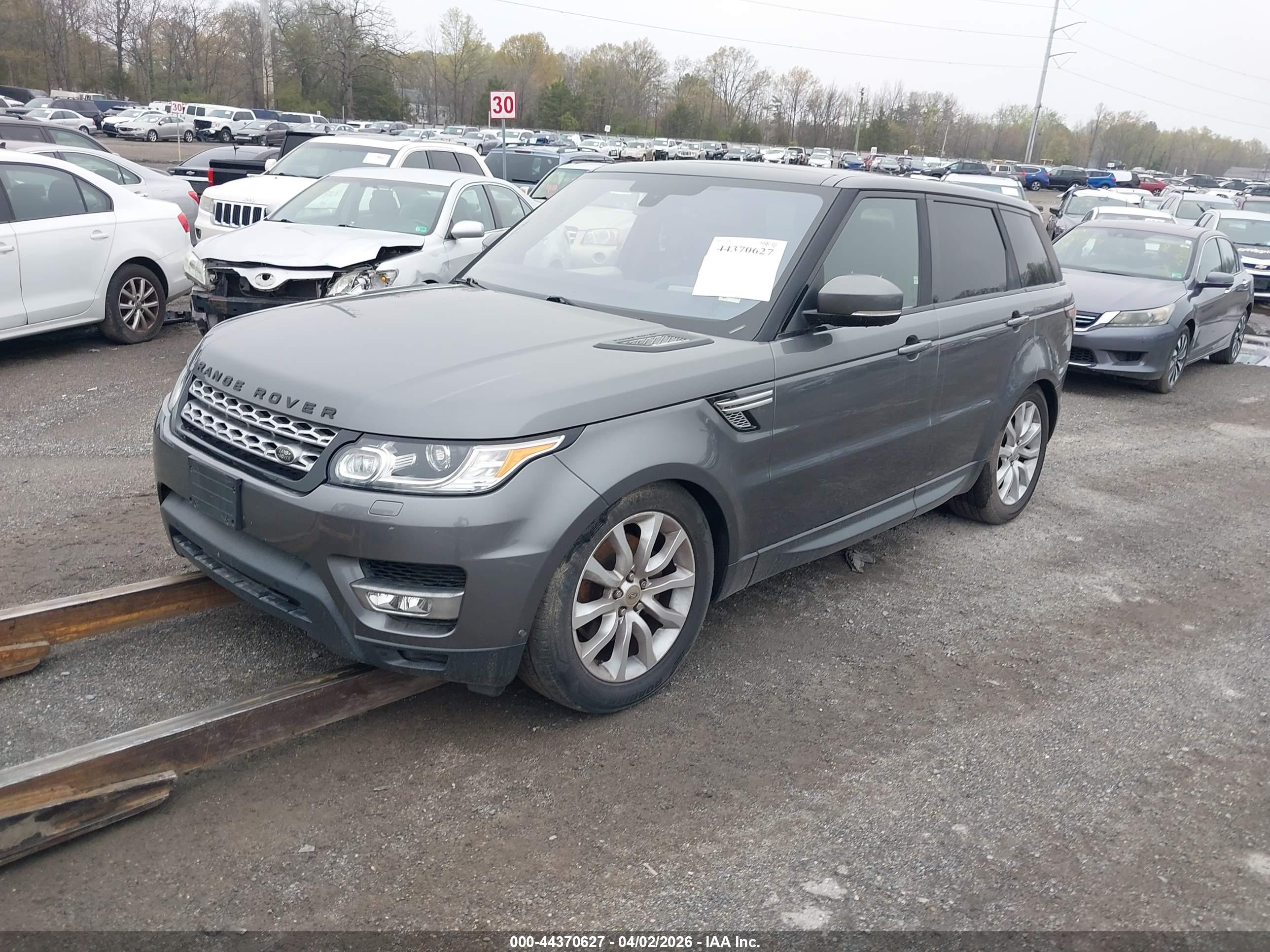 LAND ROVER image 2