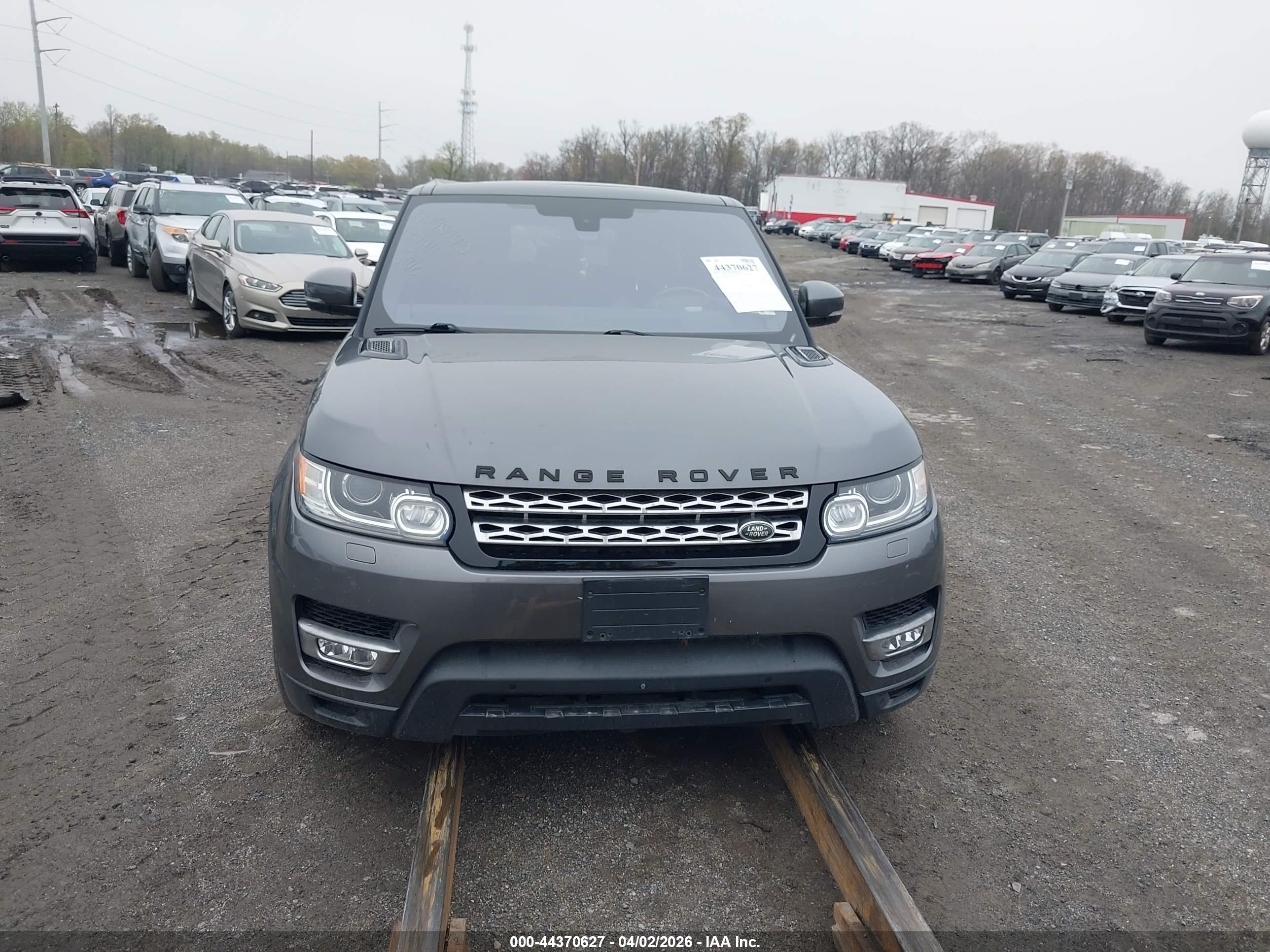 LAND ROVER image 6
