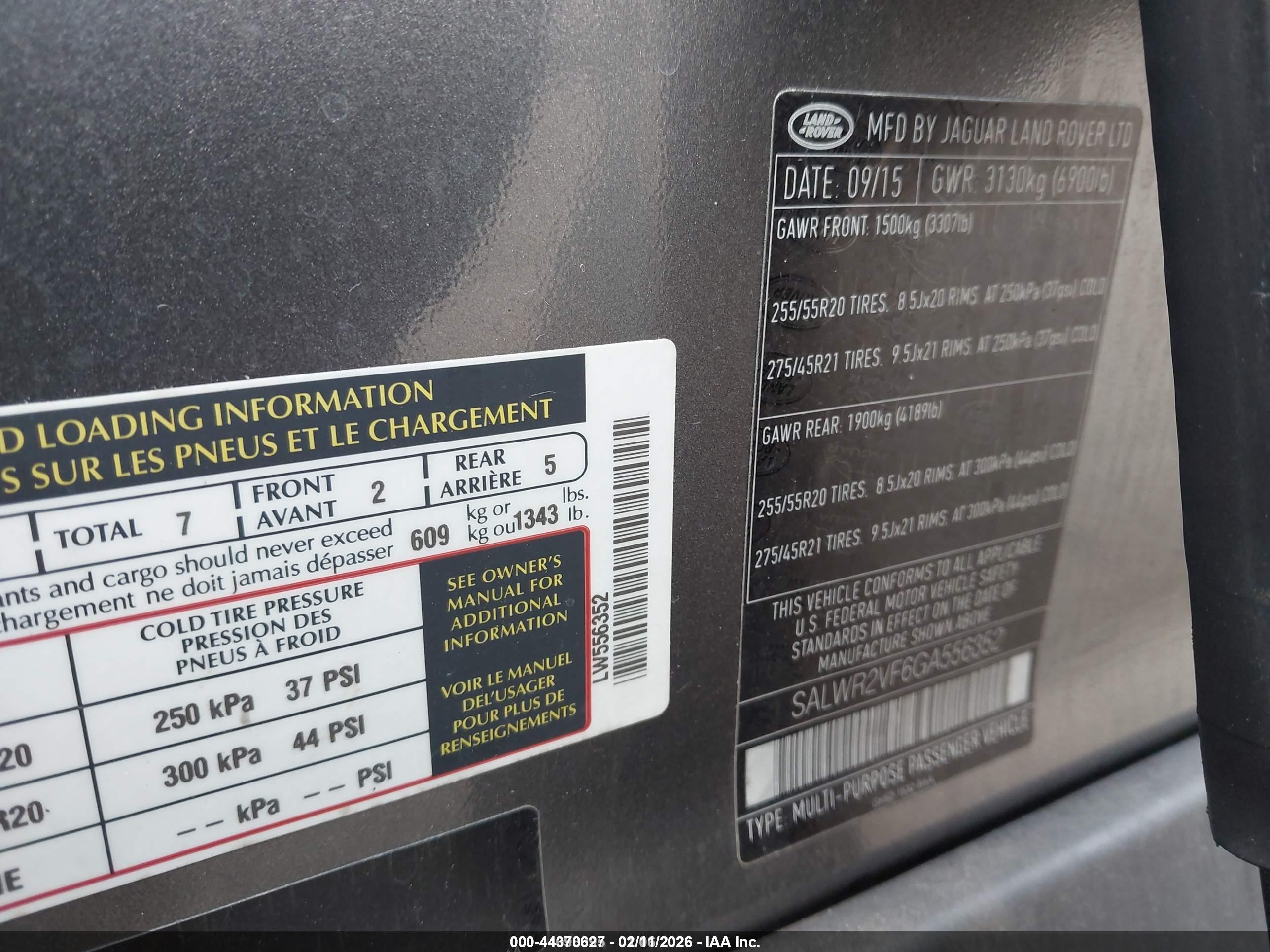 LAND ROVER image 9