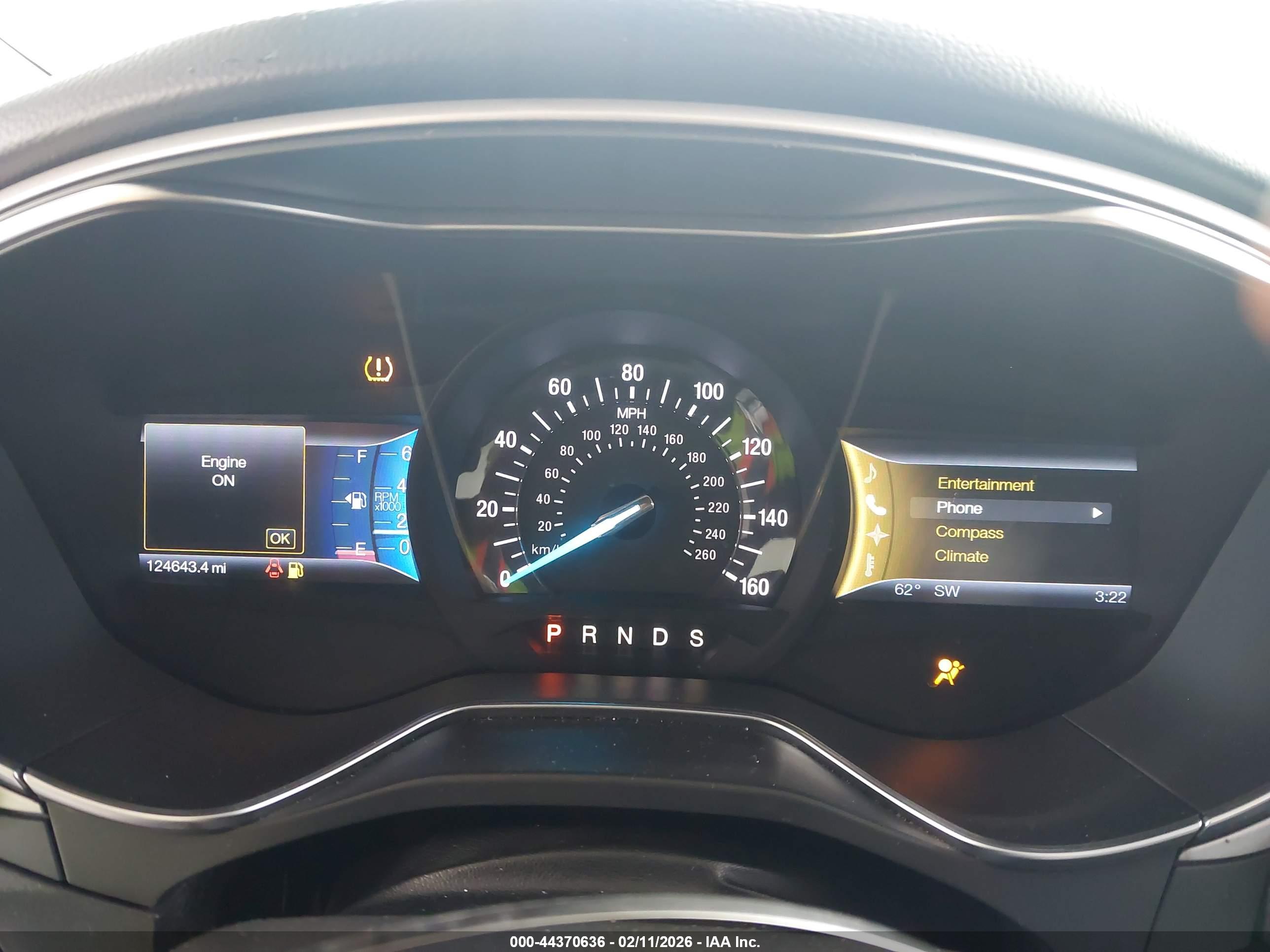 FORD FUSION image 7