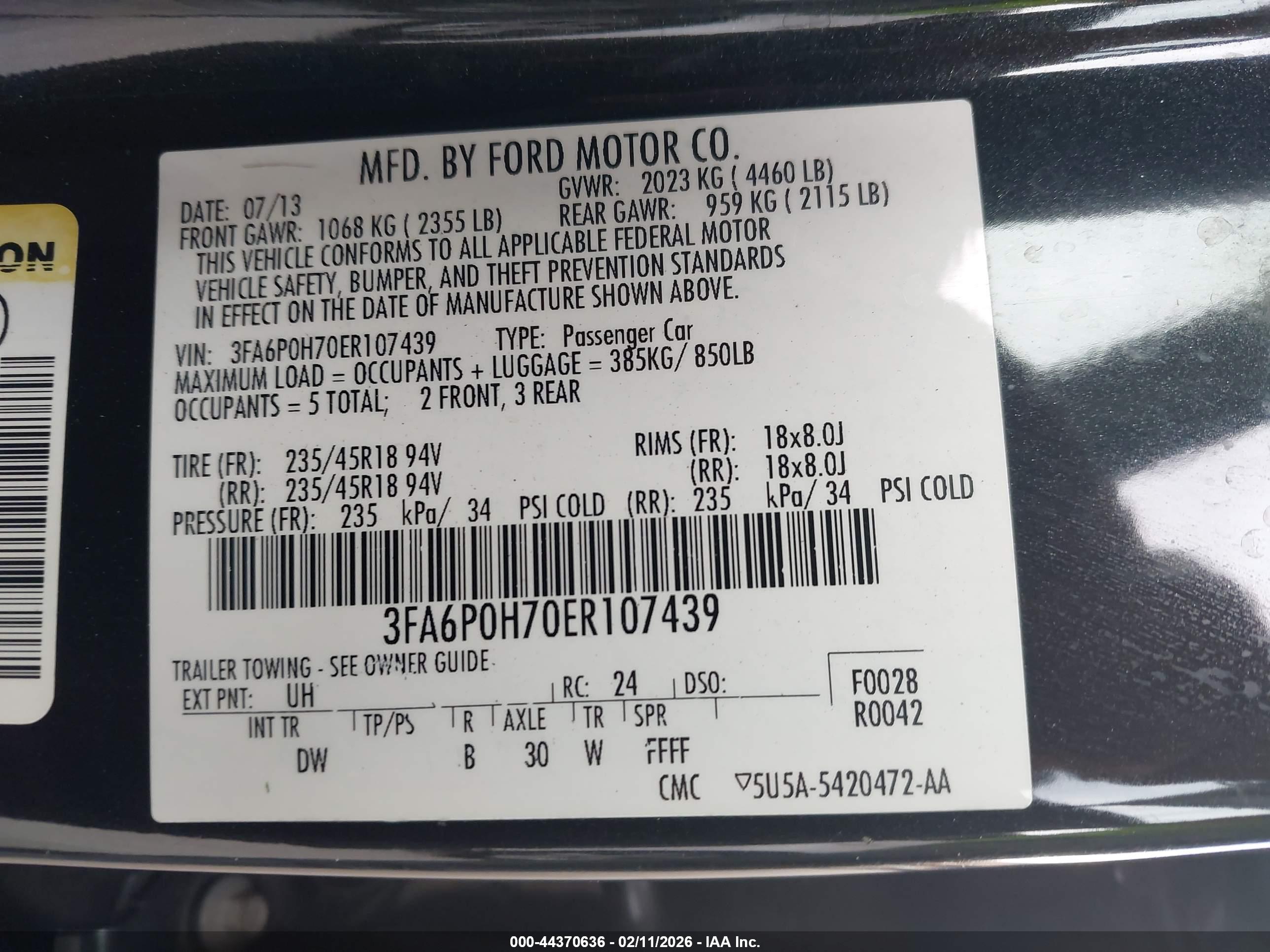 FORD FUSION image 9